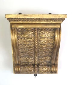 Ménsula de pared neoclásica inglesa de madera dorada a gran escala de la Regencia, hacia 1825