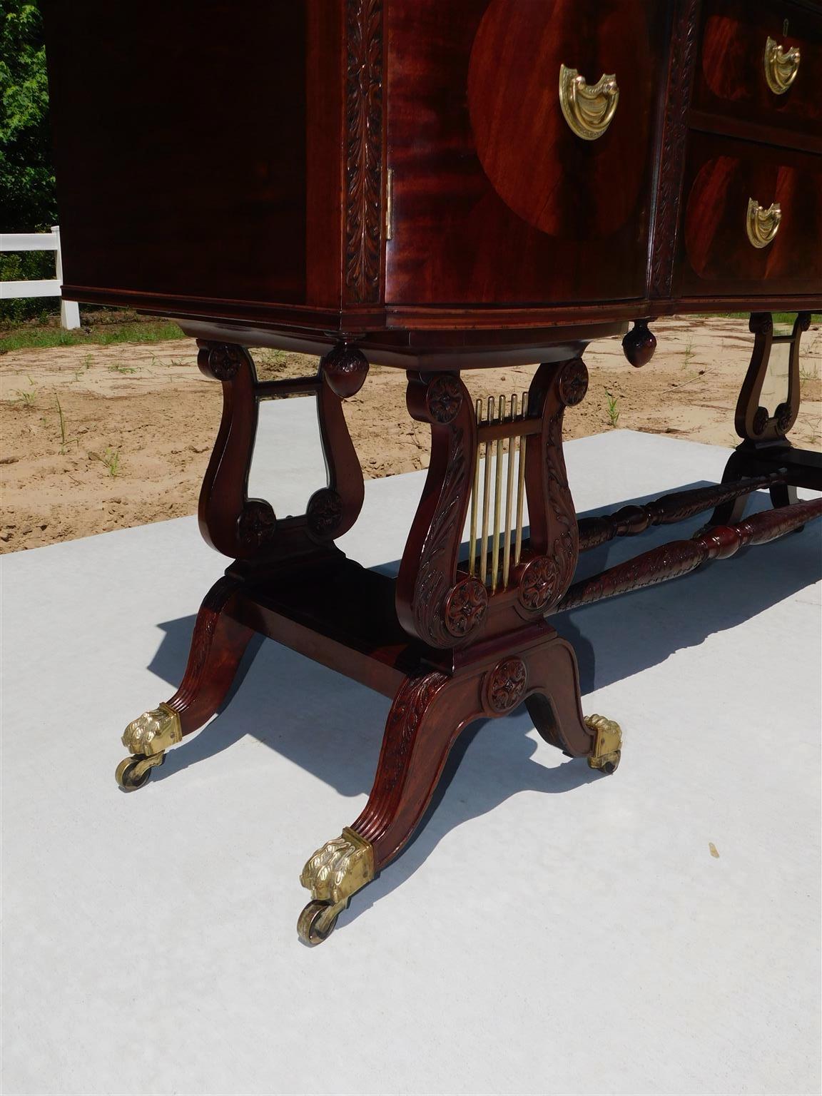 English Regency Mahogany Bow Front Lyre Sideboard on Paw Casters, T. Hope C 1800 In Excellent Condition For Sale In Hollywood, SC