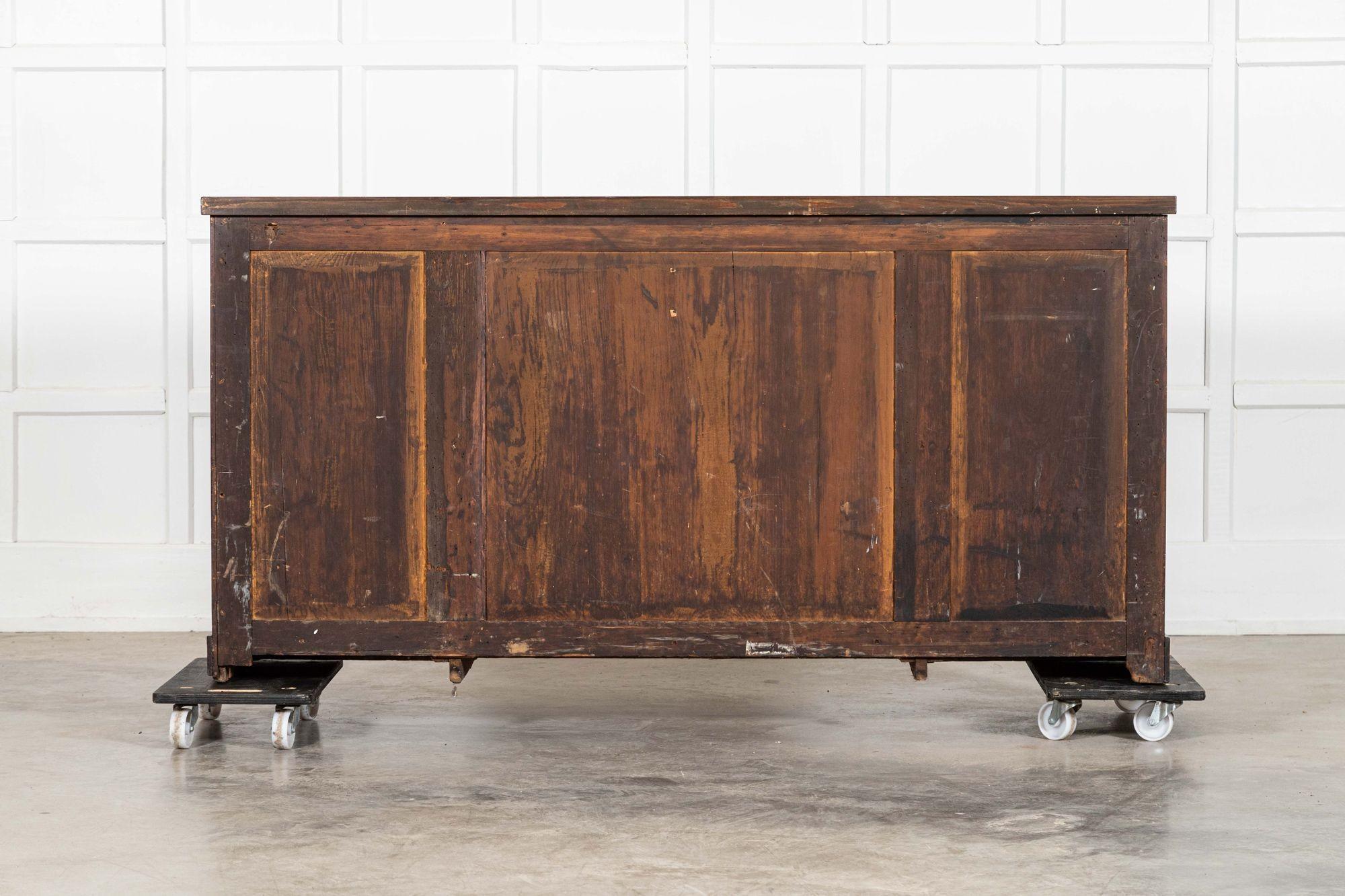 Credenza inglese Regency in mogano con ante a scomparsa in vendita 14