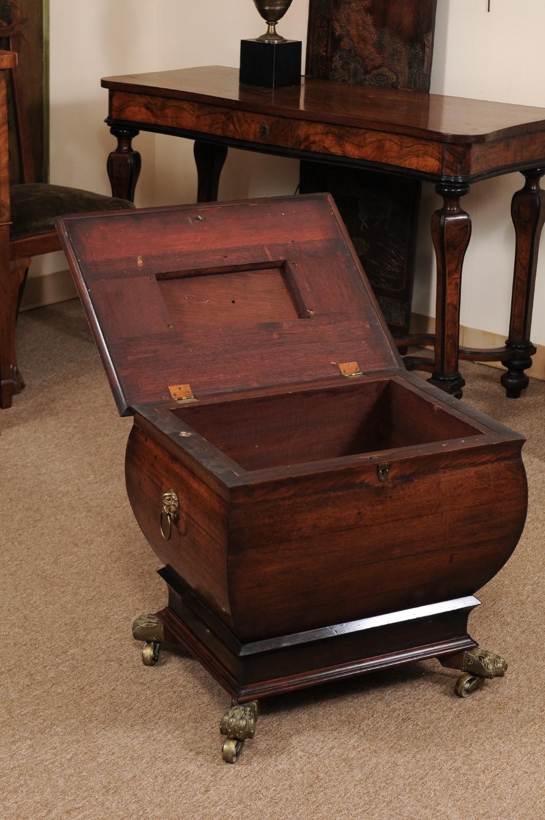 English Regency Mahogany Cellarette with Brass Paw Feet, Early 19th Century For Sale 1