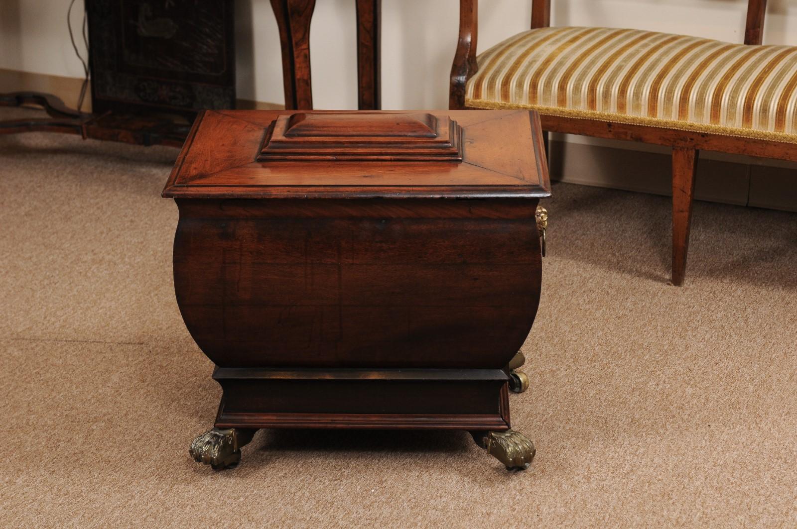 English Regency Mahogany Cellarette with Brass Paw Feet, Early 19th Century For Sale 5