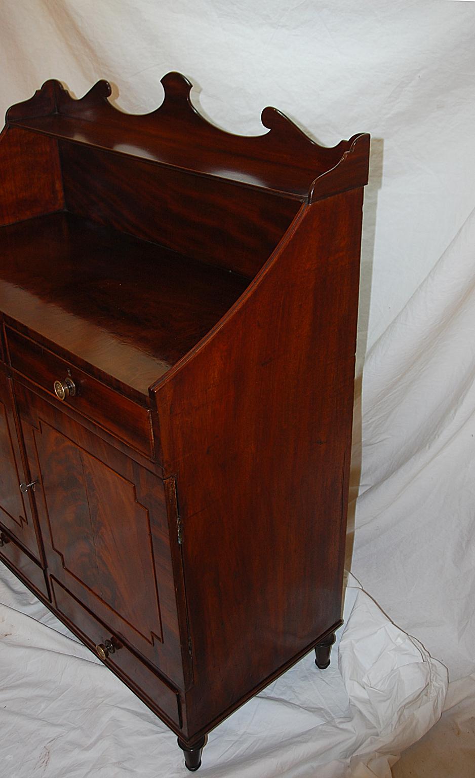 English Regency Mahogany Chiffonier with Four Drawers, Cupboards and Shelves In Good Condition In Wells, ME