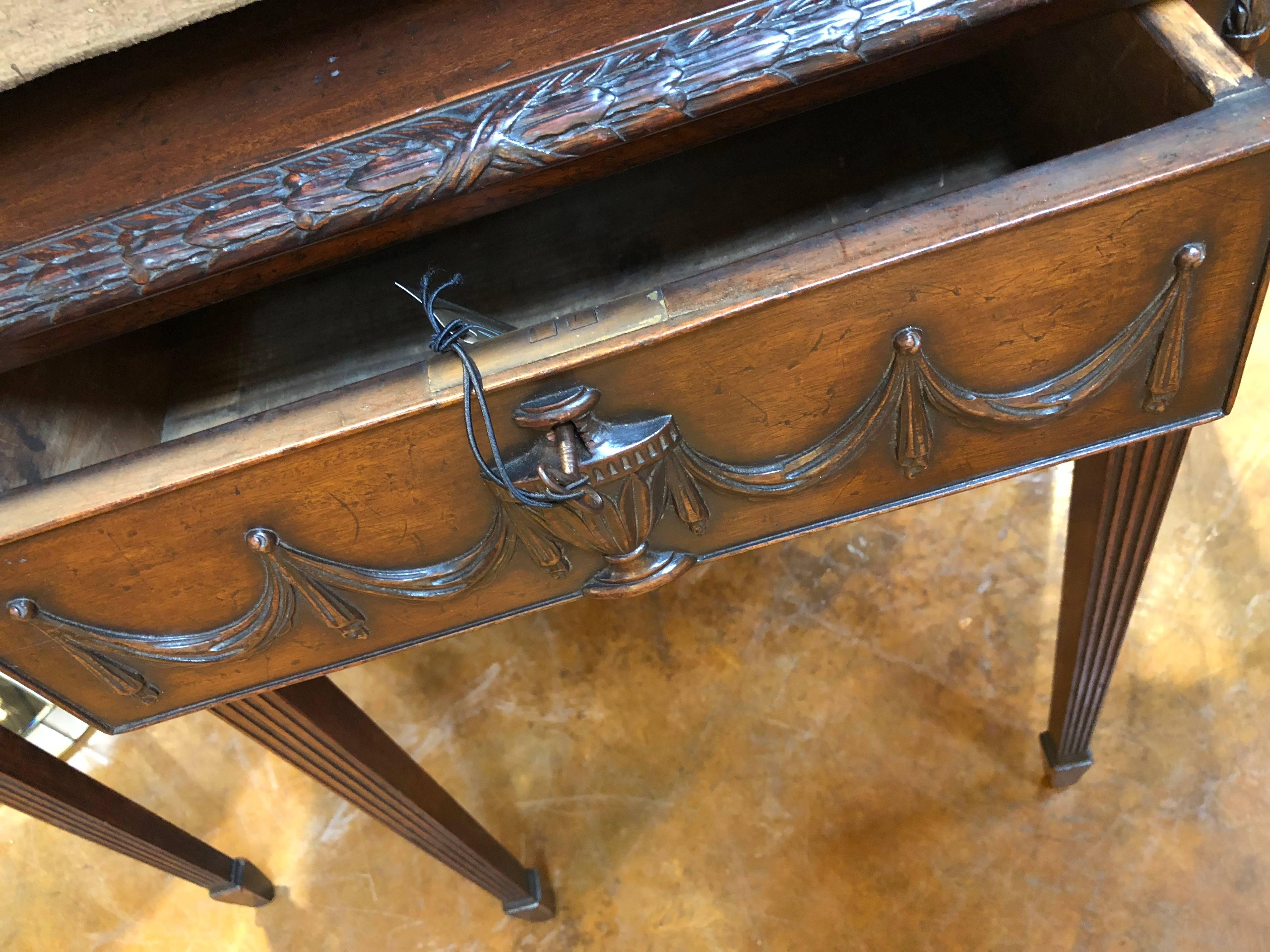 19th Century English Regency Mahogany Console Table with Receding Sides from the 1850s