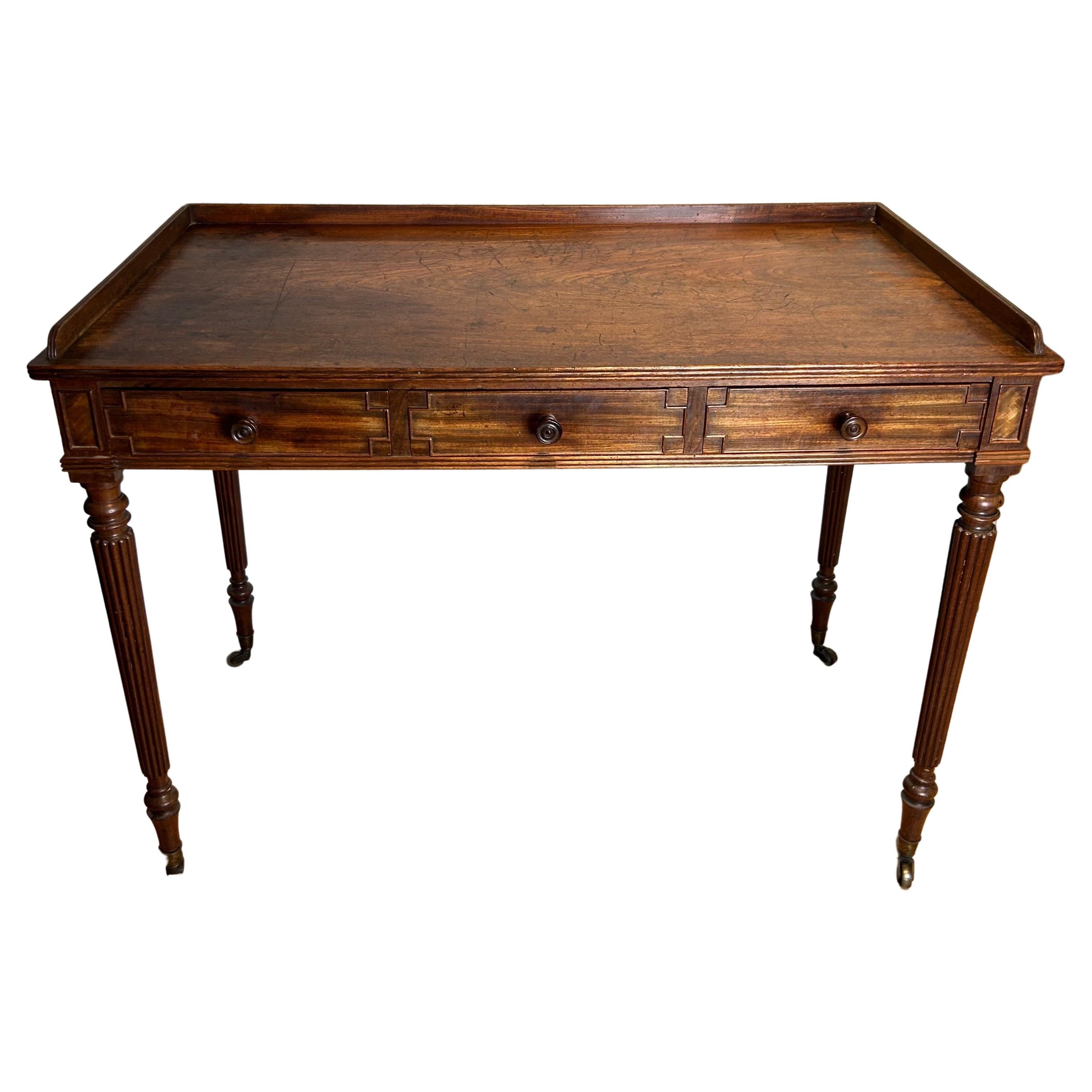  Regency Mahogany Dressing Table by Gillows of Lancaster & London For Sale