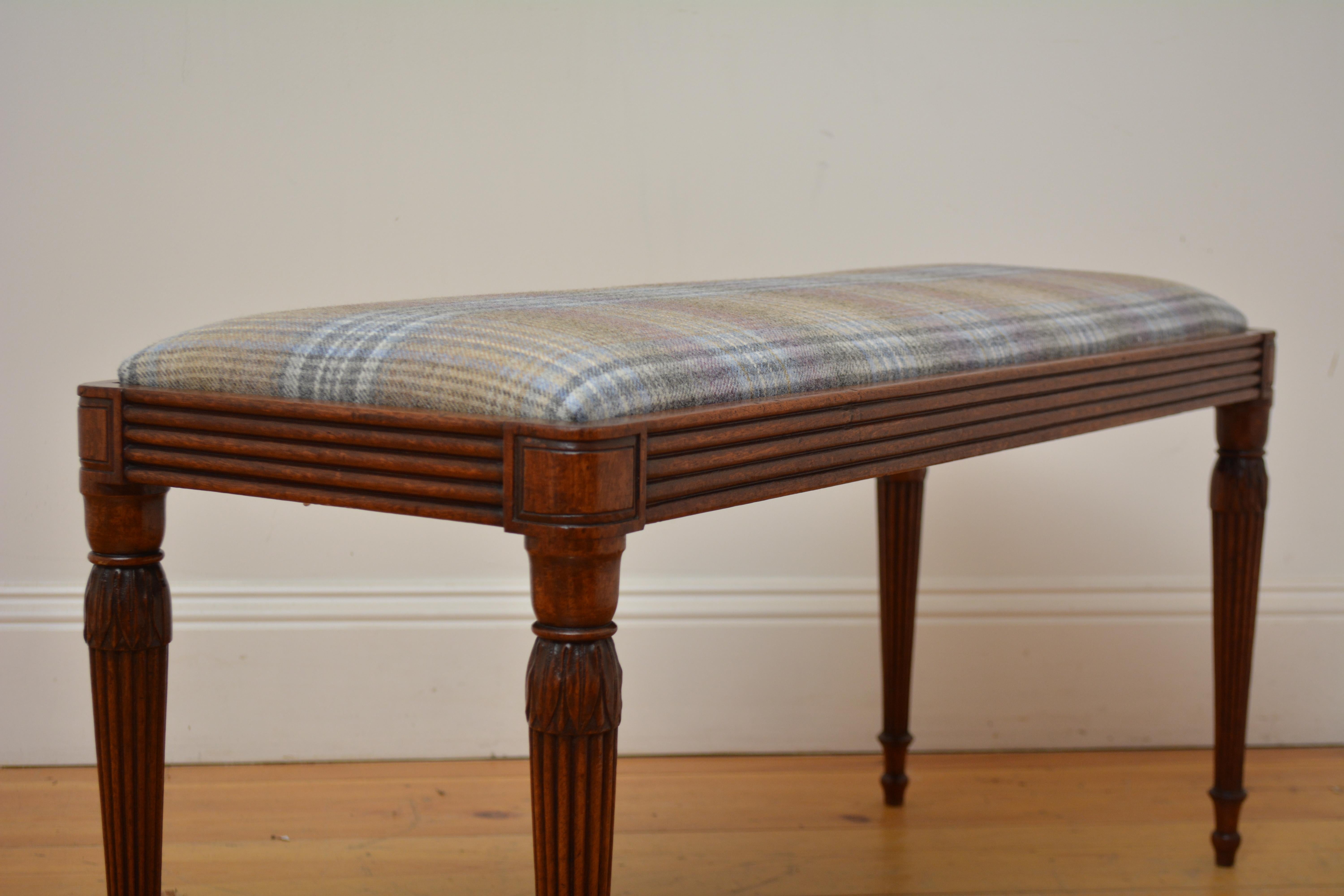 Tabouret duo / siège de fenêtre Régence anglaise en acajou en vente 5