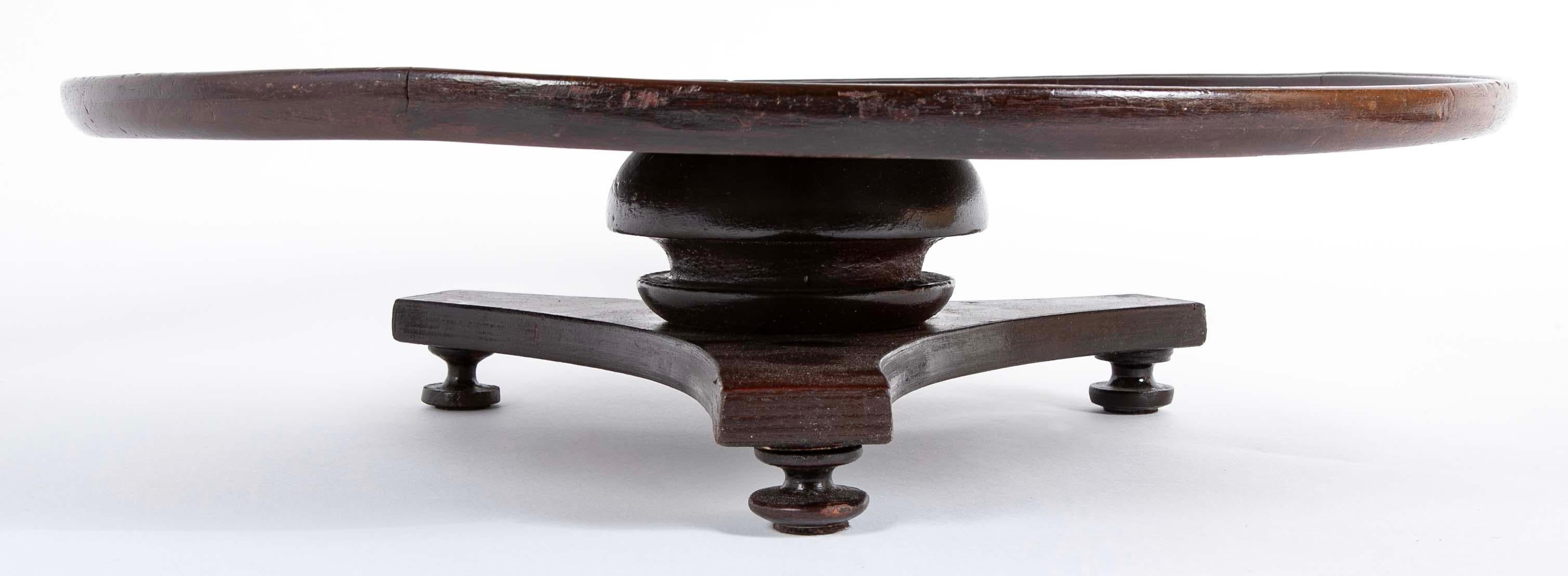 Lazy Susan aus Mahagoni im englischen Regency-Stil, Drehteller mit Drehscheibe, große Skala im Zustand „Gut“ im Angebot in Stamford, CT