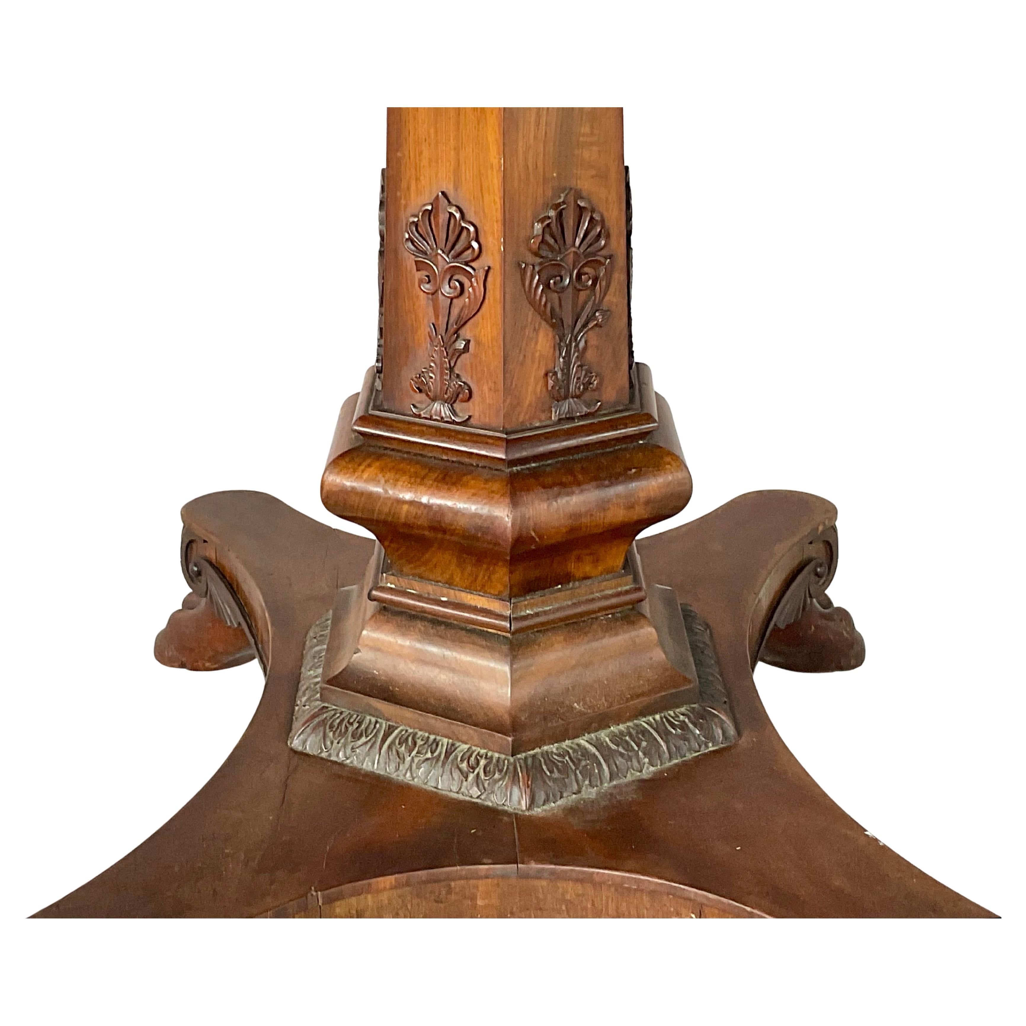 Englischer Regency-Tisch aus Mahagoni, oval im Angebot 4