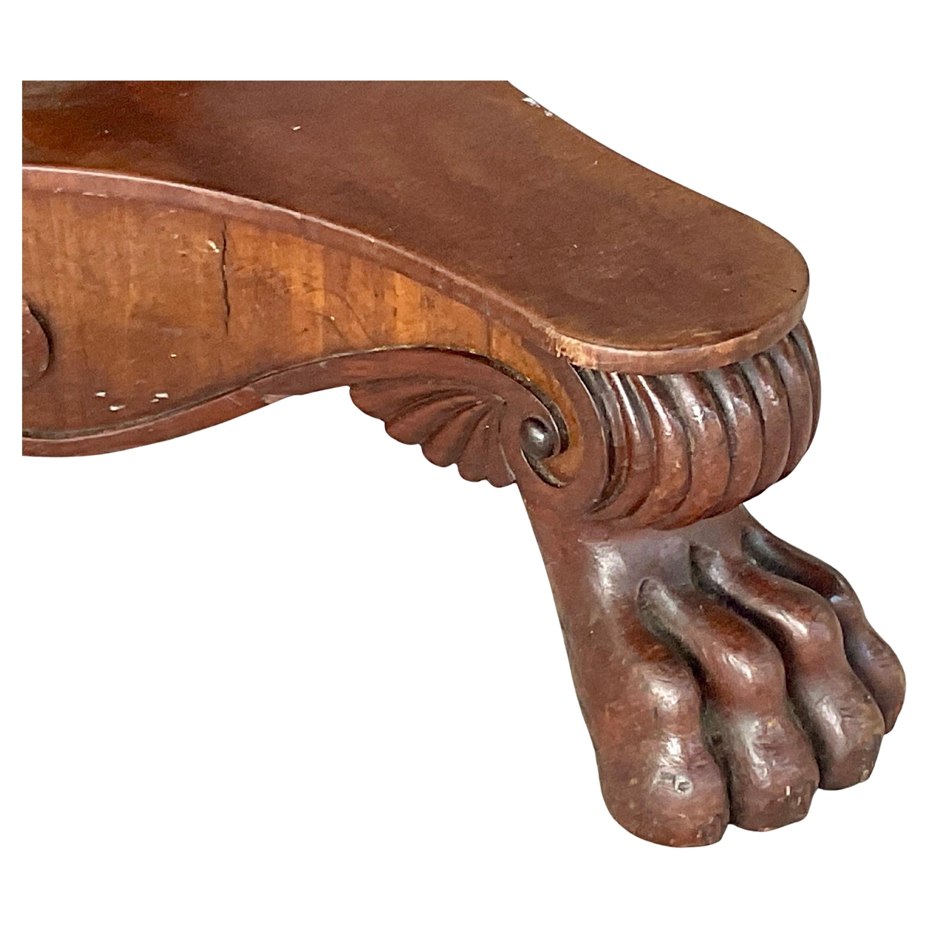 Englischer Regency-Tisch aus Mahagoni, oval im Angebot 5