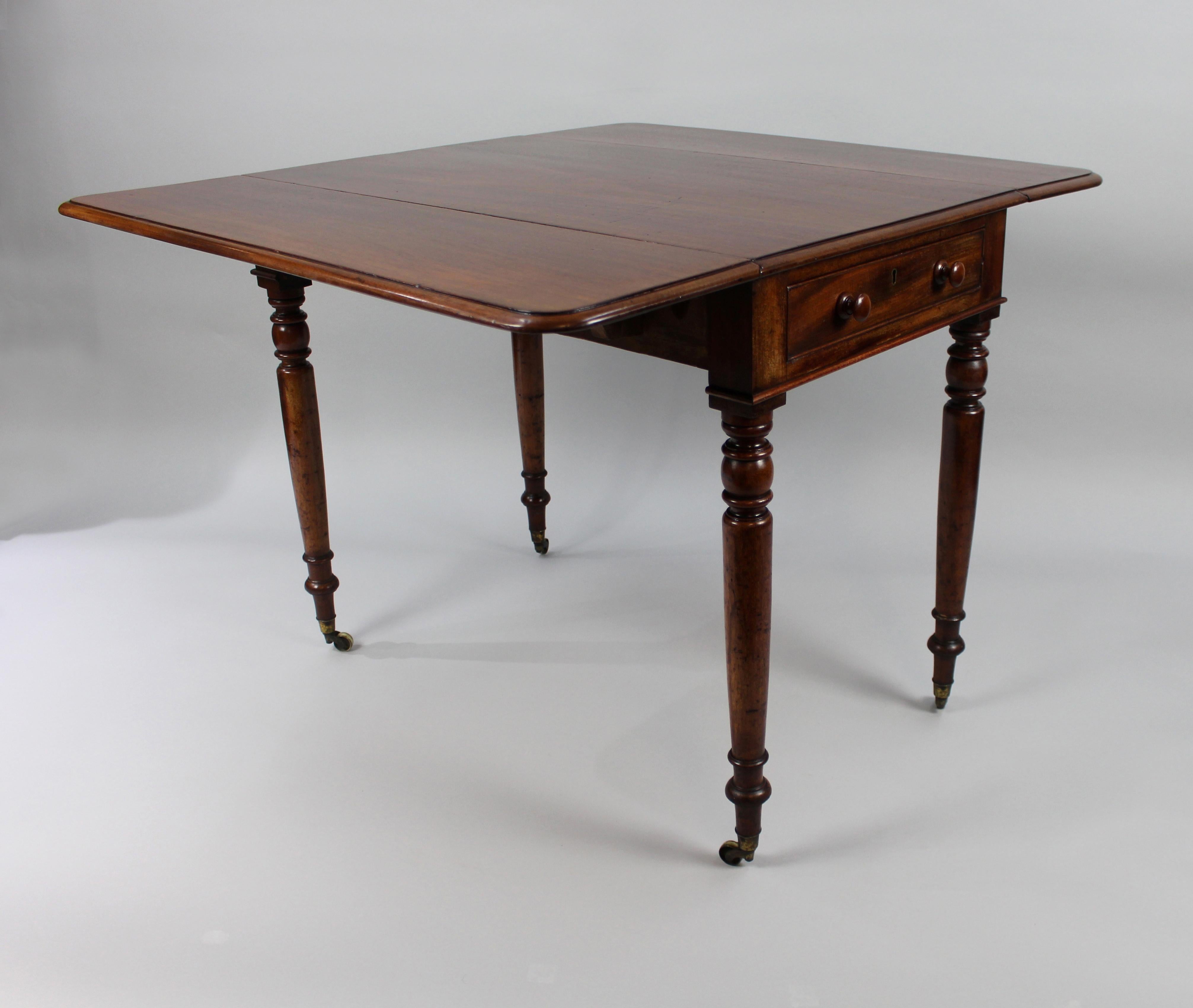19th Century English Regency Mahogany Pembroke Table For Sale