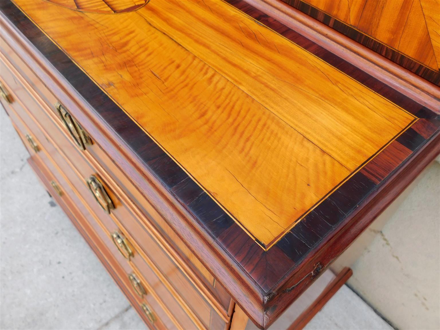 Segretaria inglese Chippendale in mogano e legno satinato con libreria C.C. 1780 in vendita 4