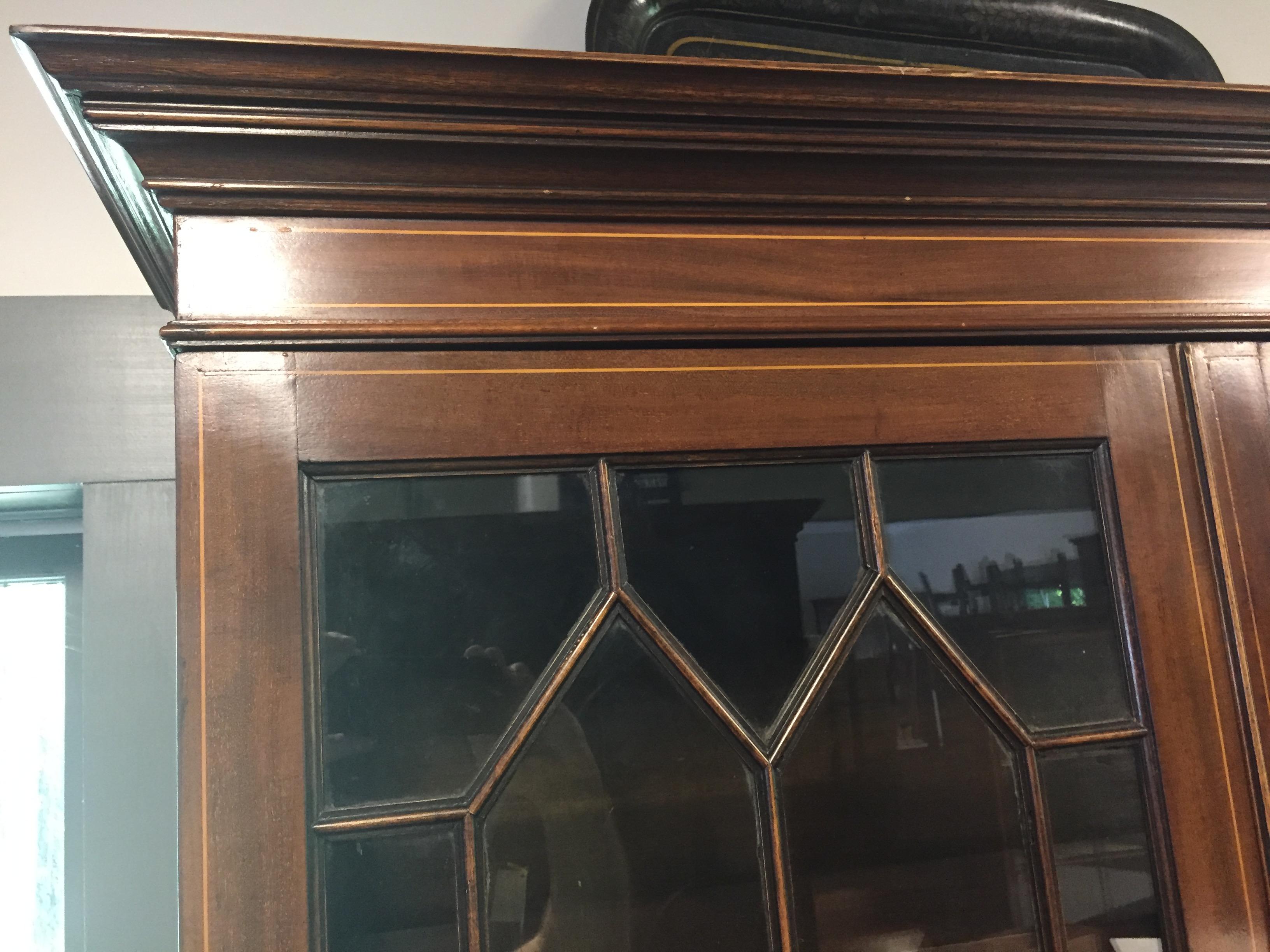 English Regency Mahogany Secretary Bookcase In Good Condition In Athens, GA