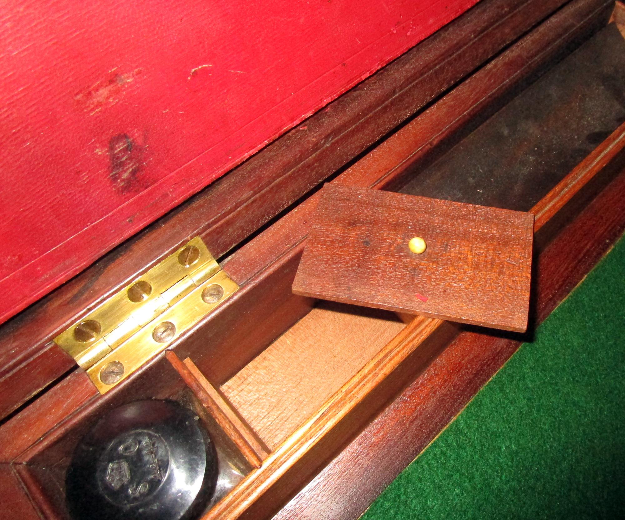 English Regency Mahogany Travelling Lap Desk Box with Secret Compartment For Sale 4