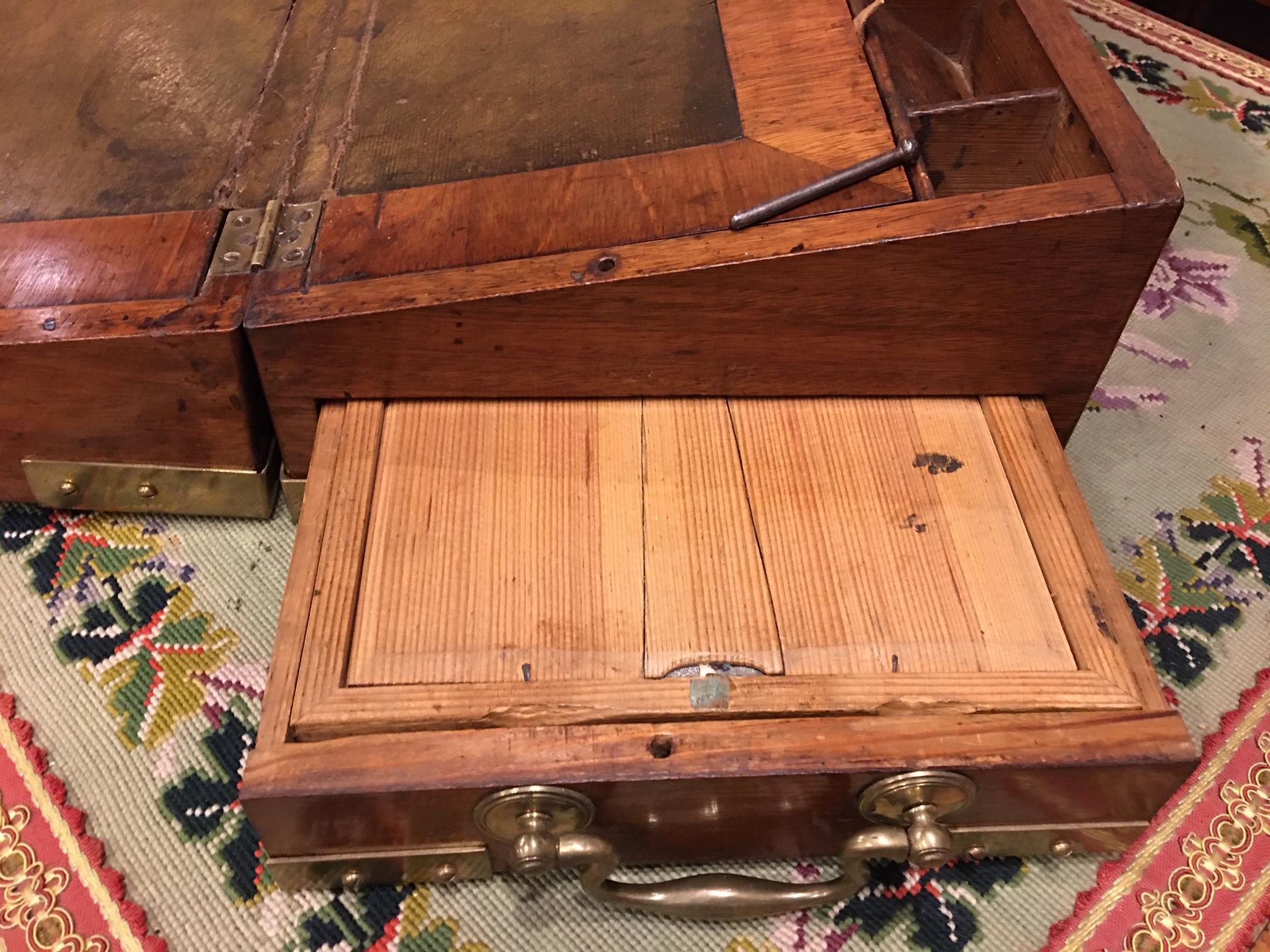 English Regency Mahogany Travelling Sloped Lap Desk Box, 19th Century For Sale 8