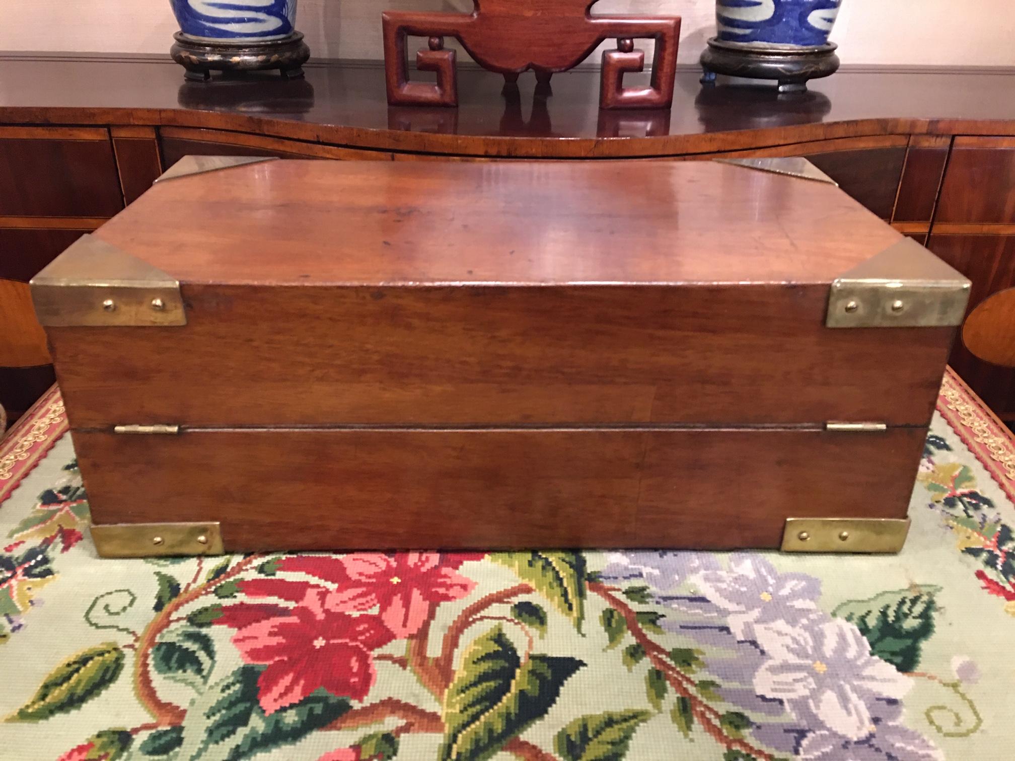 English Regency Mahogany Travelling Sloped Lap Desk Box, 19th Century For Sale 1