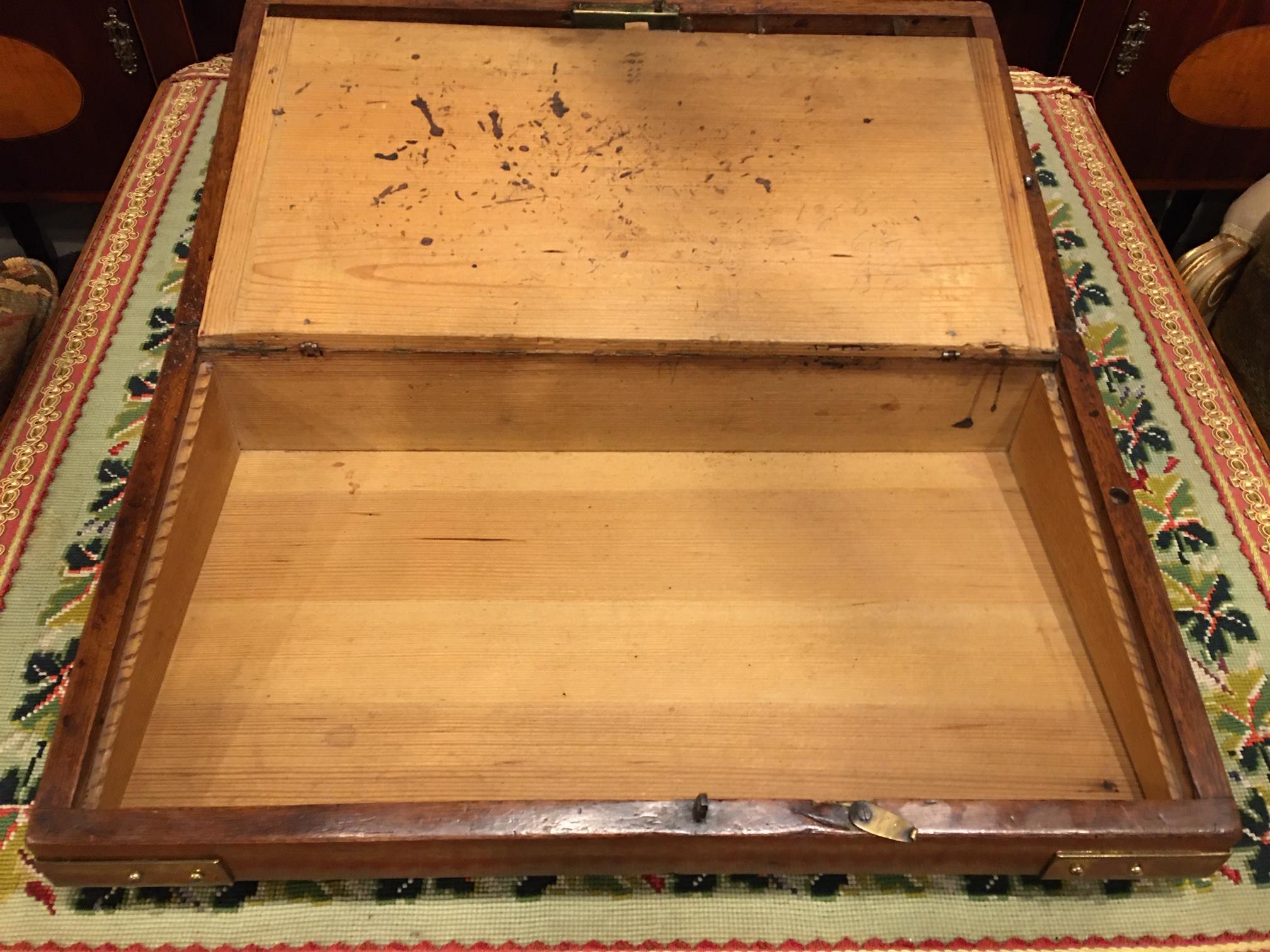 English Regency Mahogany Travelling Sloped Lap Desk Box, 19th Century For Sale 6
