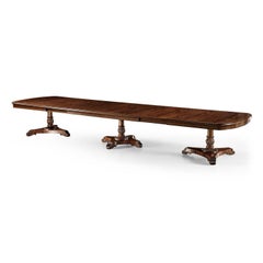 Mesa de comedor extensible de caoba de la Regencia inglesa con triple pedestal