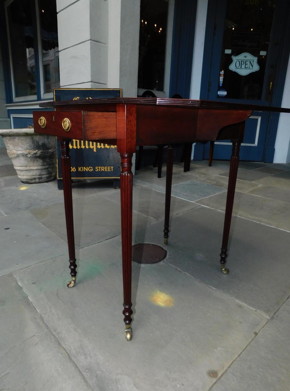 English Regency Mahogany Tulip Inlaid Pembroke Table with Reeded Legs, C. 1800 8