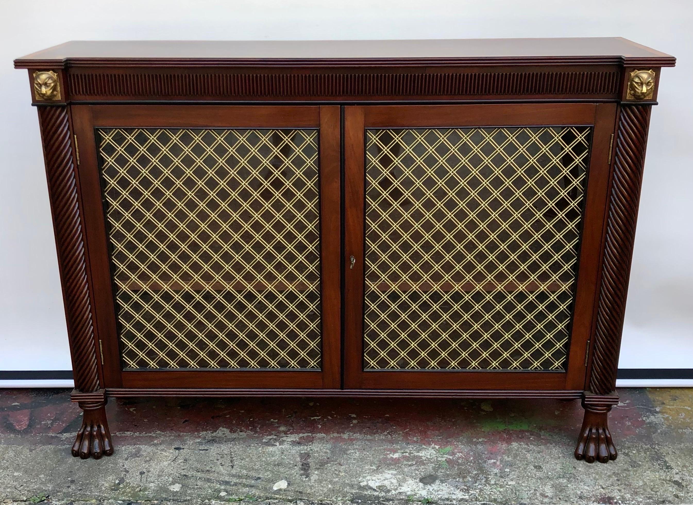 English Regency Mahogany Two Door Credenza / Side Cabinet, Early 19th Century For Sale 13