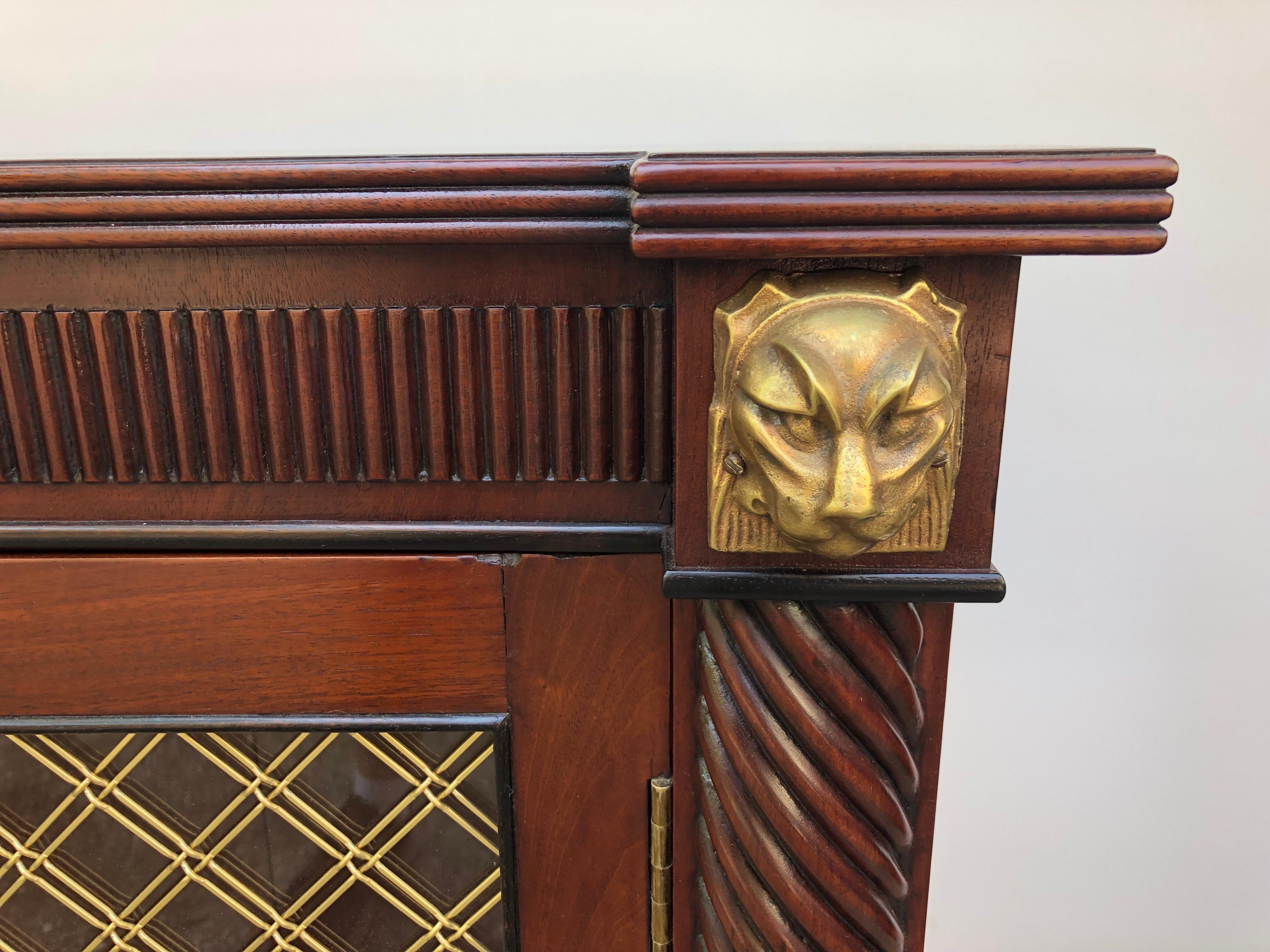 English Regency Mahogany Two Door Credenza / Side Cabinet, Early 19th Century For Sale 5