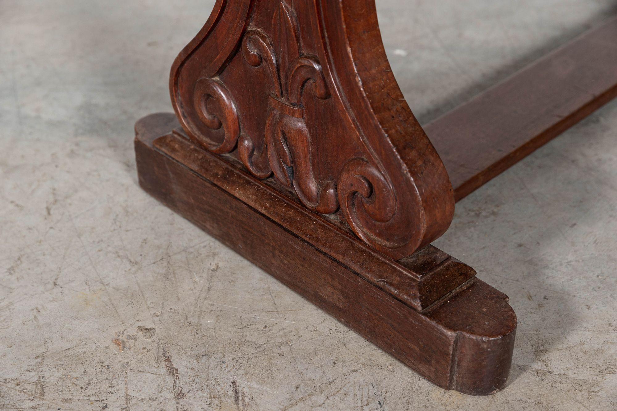 Table d'écriture anglaise Regency en acajou en vente 2
