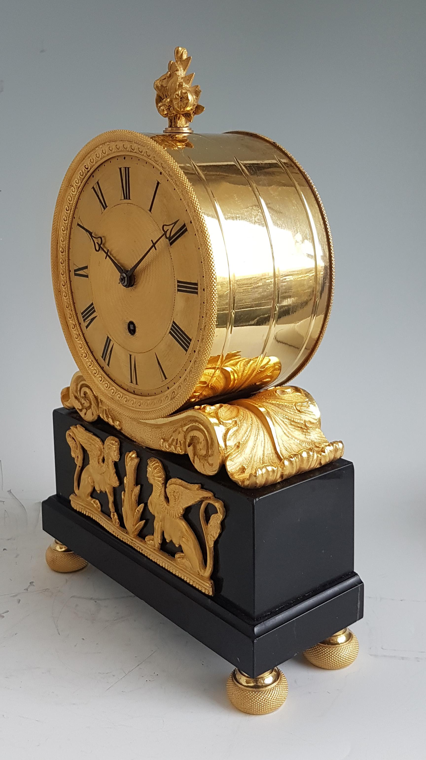 English Regency Mantel Clock in Ormolu and Derbyshire Black Marble Signed French In Good Condition In London, GB