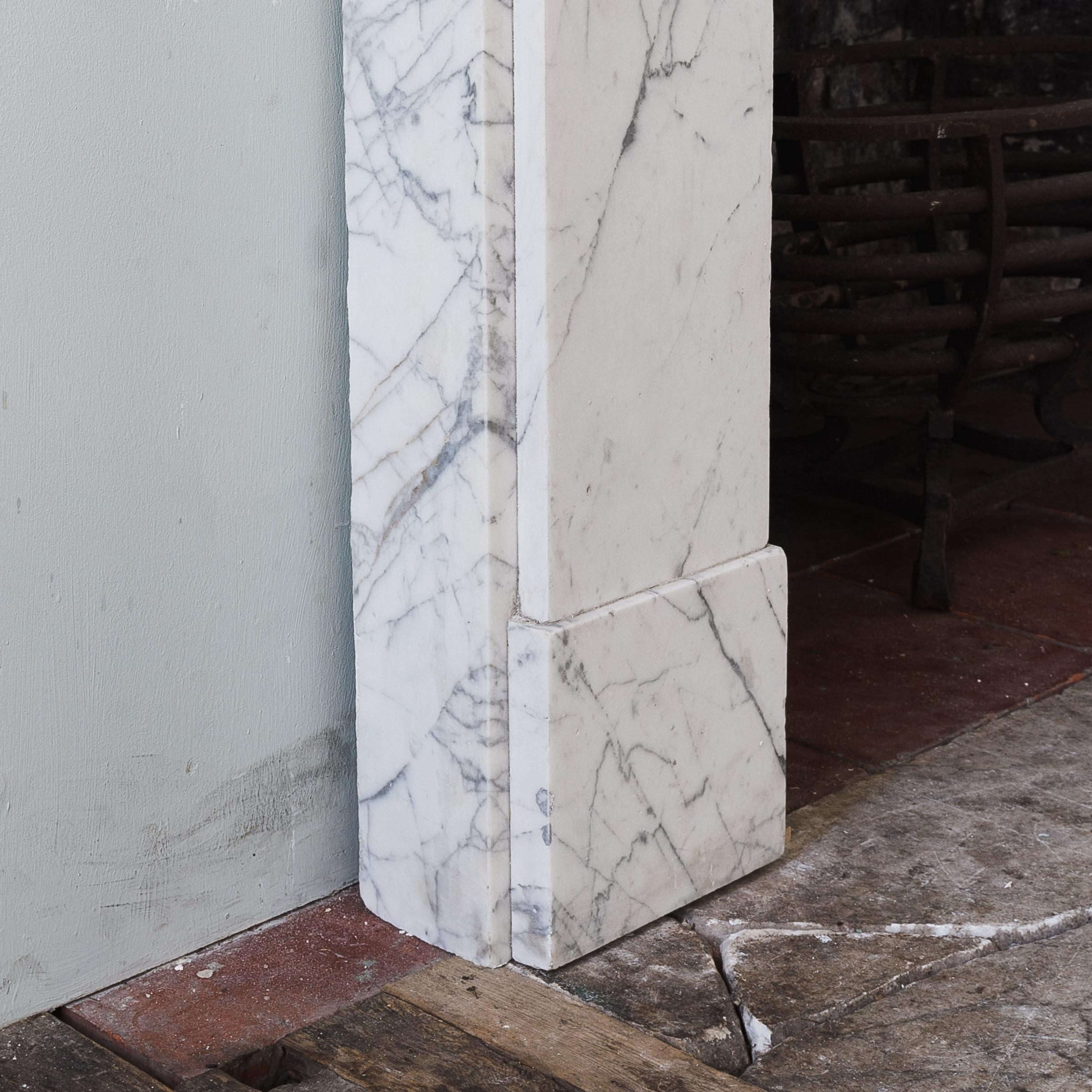 Cheminée en marbre anglaise de style Regency en vente 6
