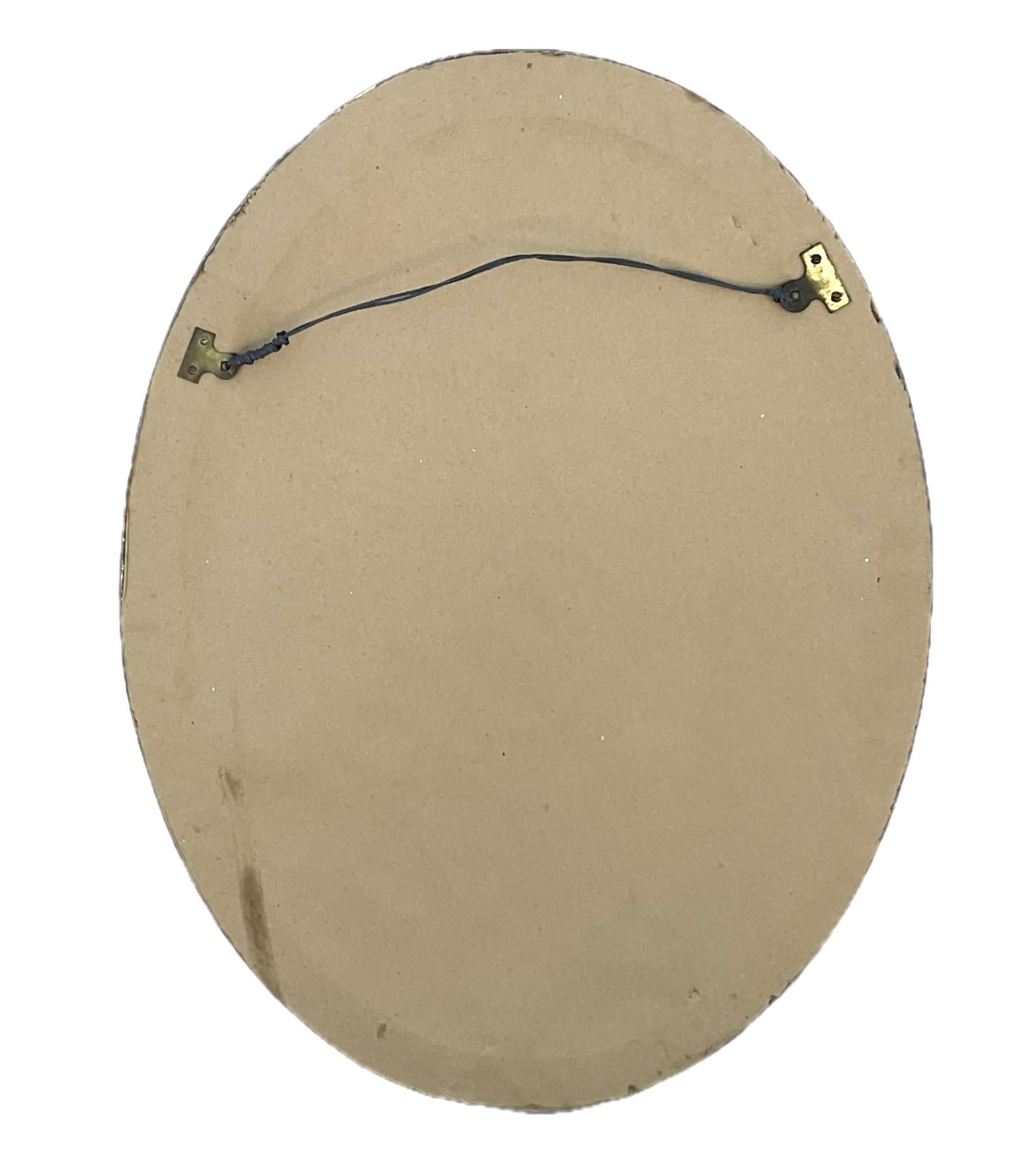 Miroir ovale en bois doré de style Régence anglaise Bon état - En vente à Bradenton, FL