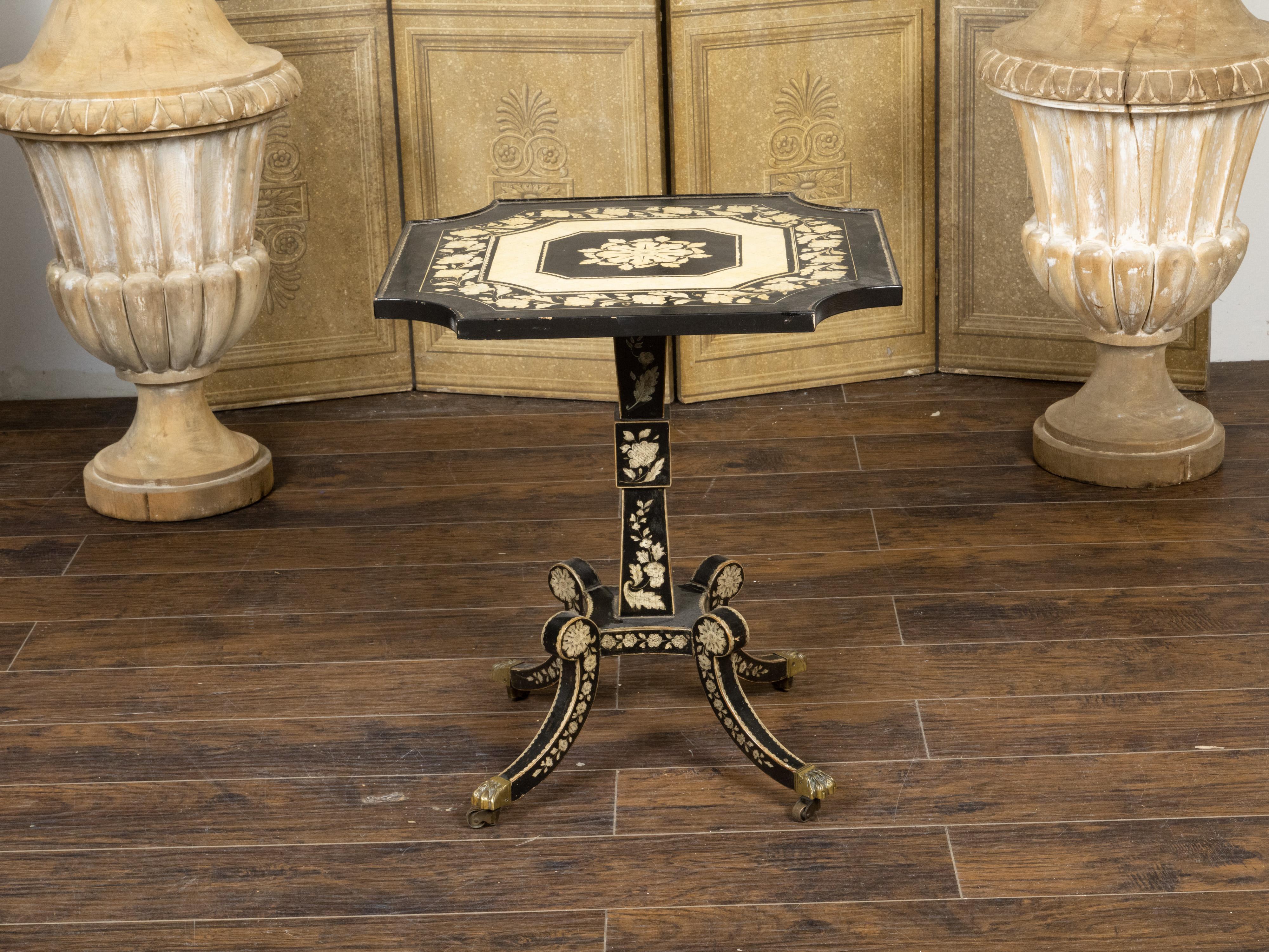 19th Century English Regency Penwork Occasional Table with Floral Décor and Curving Legs For Sale