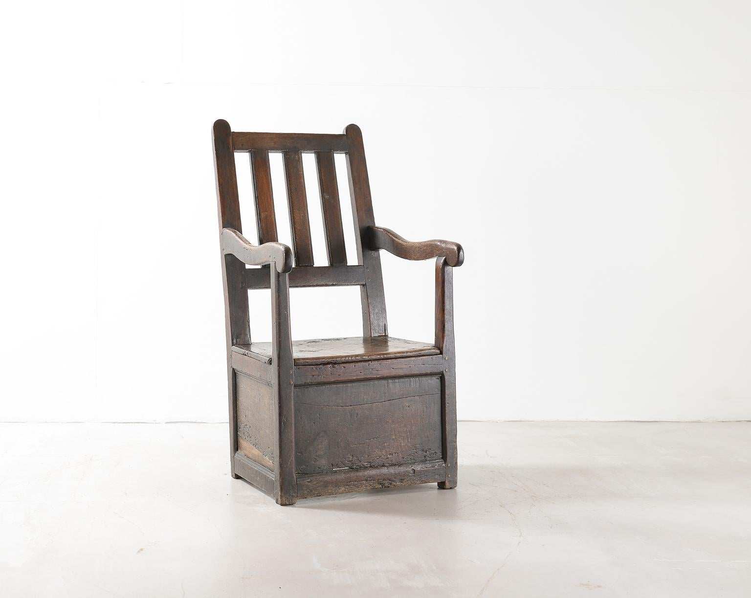 Englischer Sessel aus der Regency-Periode (19. Jahrhundert) im Angebot