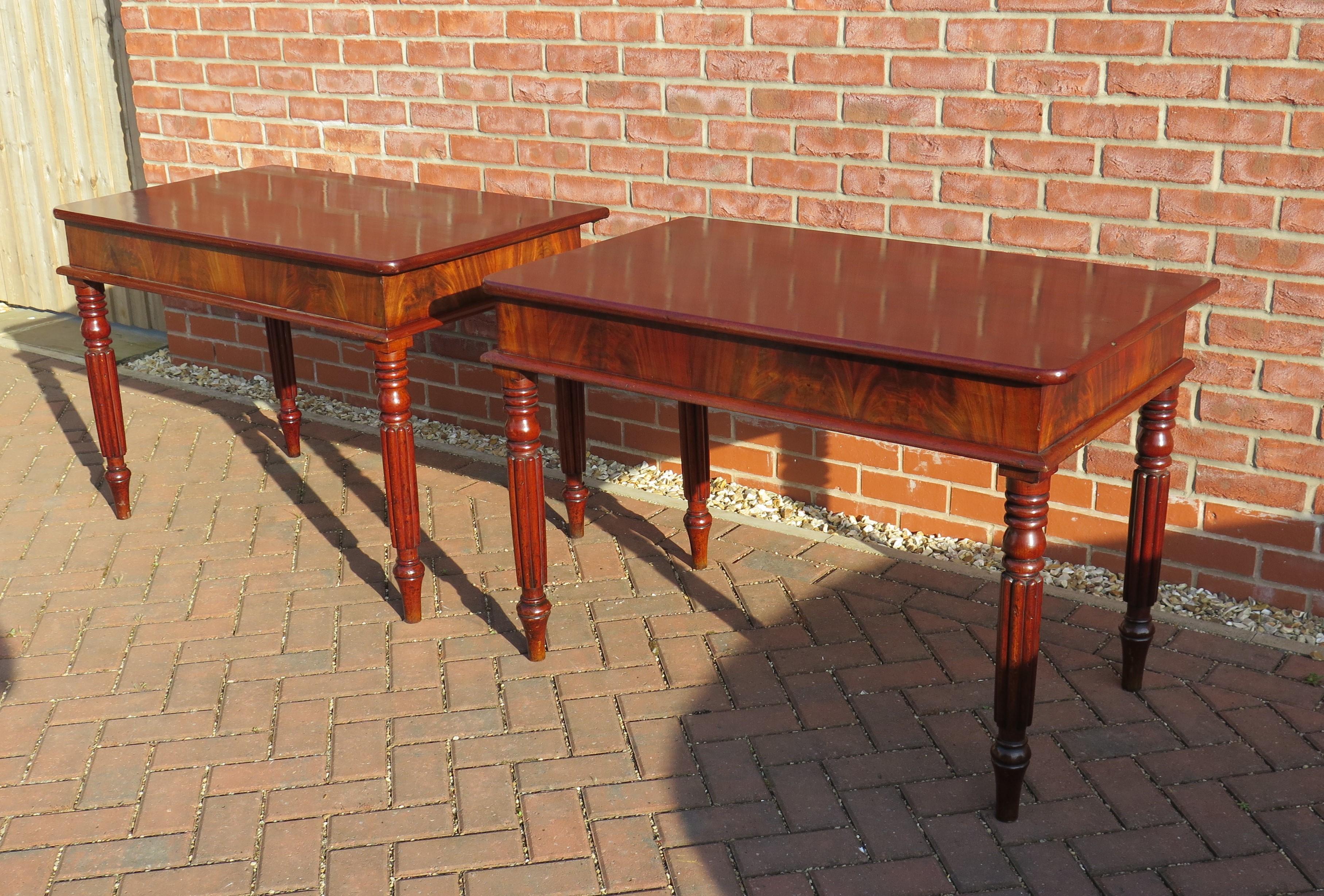 English Regency Period Extending Dining Table with centre pedestal,  Circa 1810 3