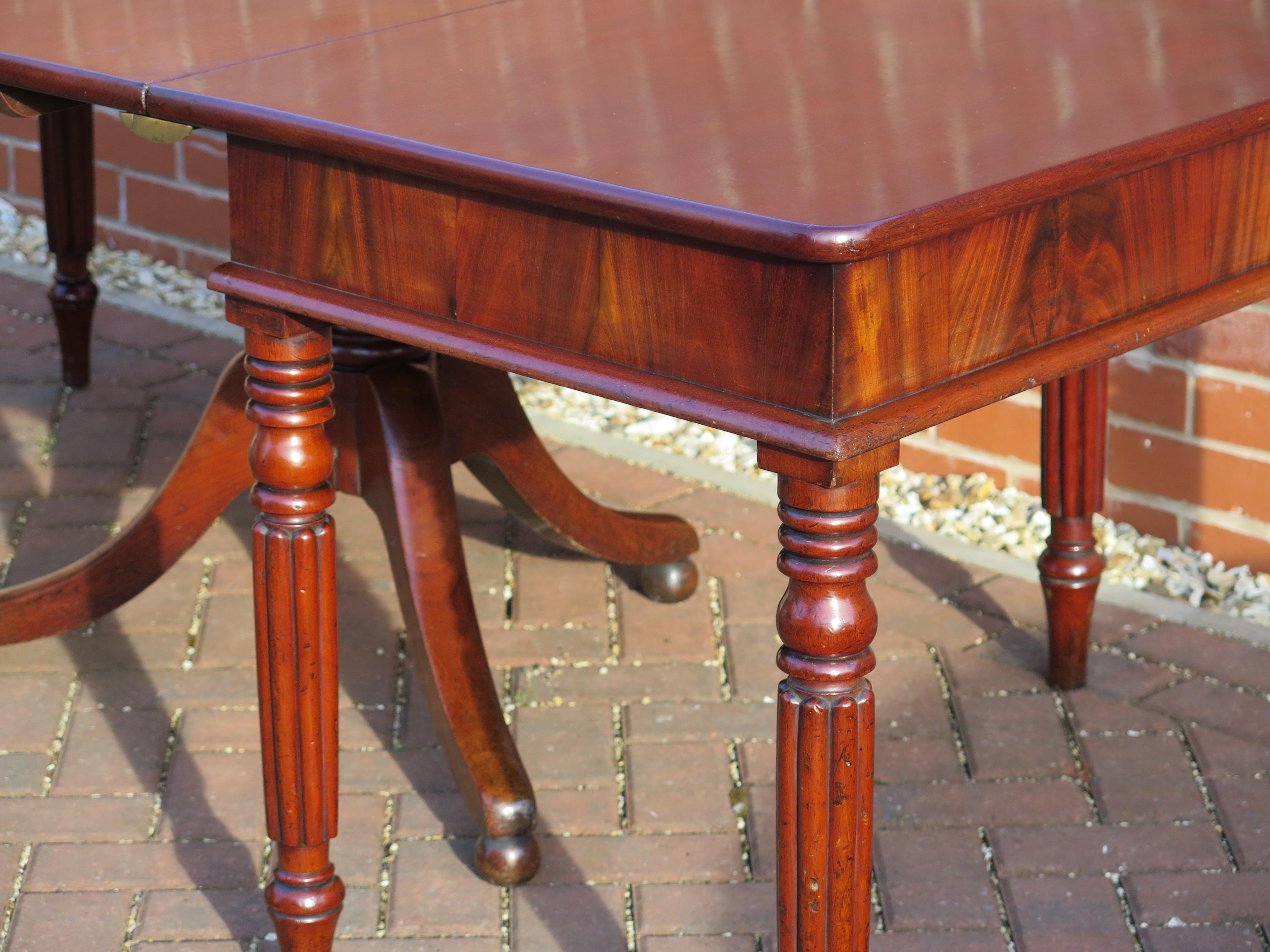 English Regency Period Extending Dining Table with centre pedestal,  Circa 1810 8