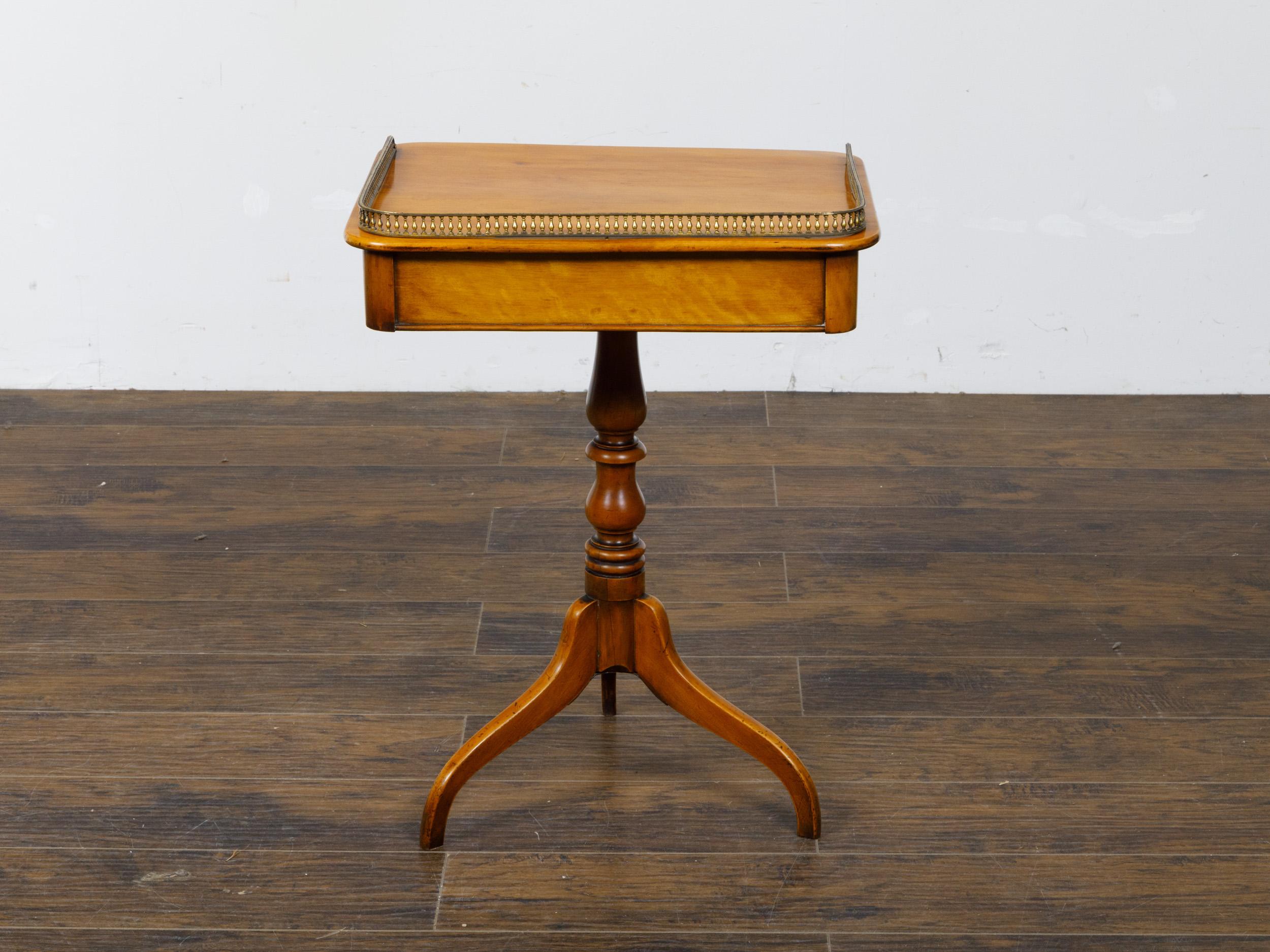 19th Century English Regency Period Fruitwood Guéridon Side Table with Pierced Brass Gallery For Sale