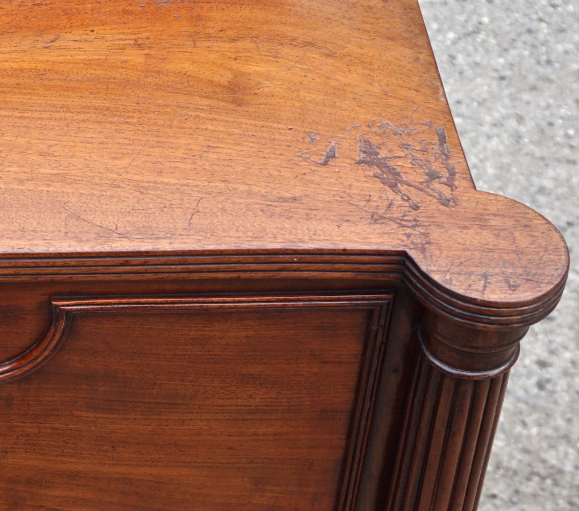 English Regency Period Mahogany Cellarette in the Manner of Gillows 10