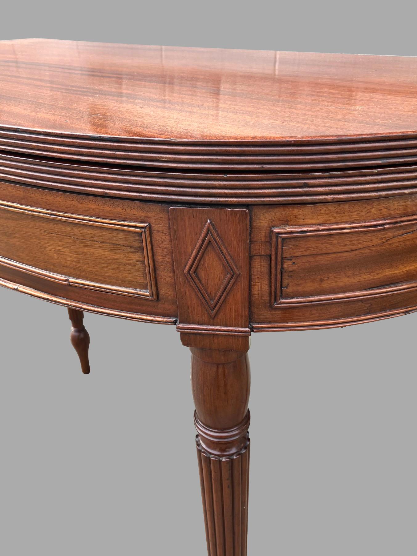 English Regency Period Mahogany Flip Top Game or Tea Table with Reeded Legs For Sale 2