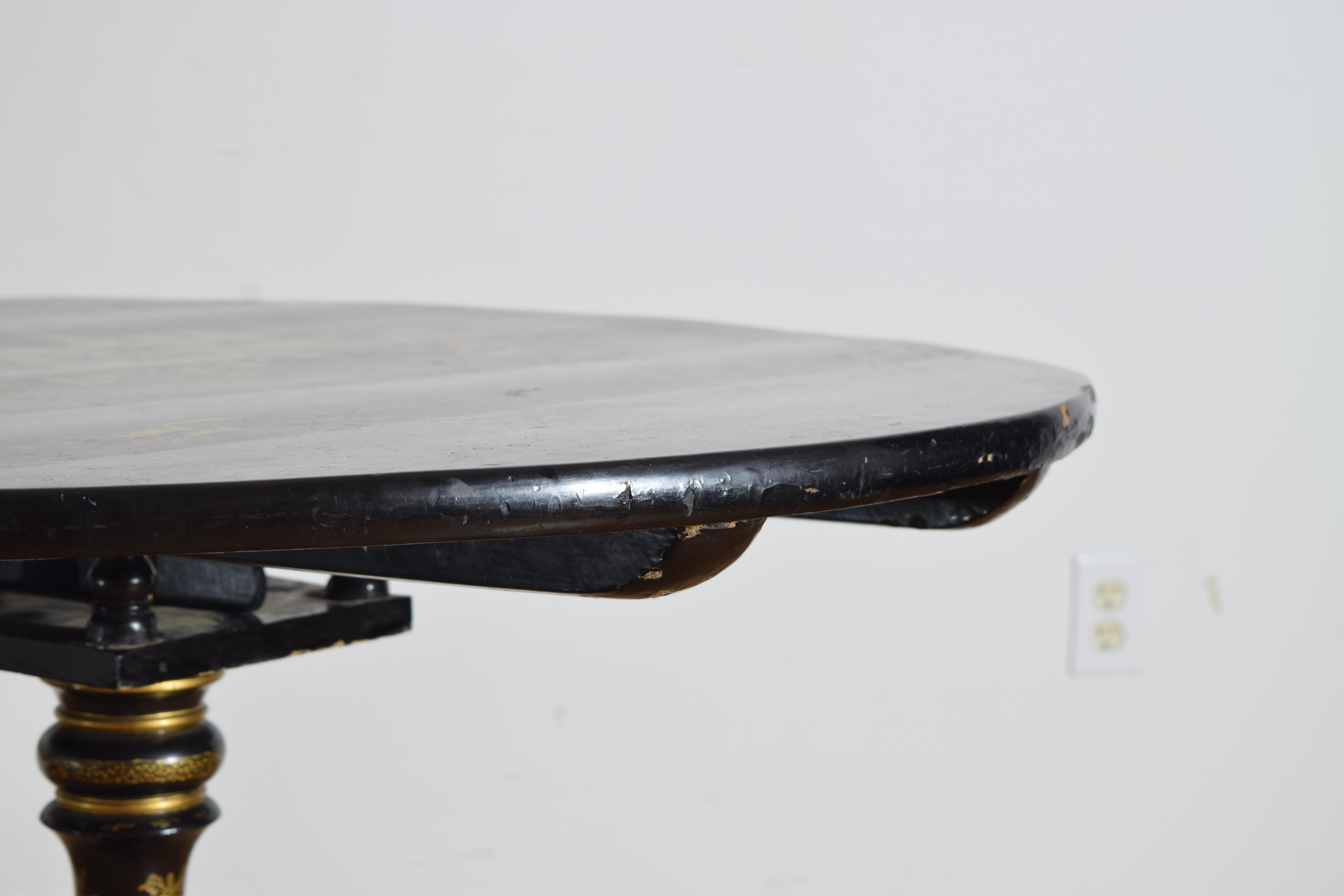 Englischer Regency-Revival-Tisch mit Chinoiserie-Kippplatte, ca. 1865 im Zustand „Gut“ im Angebot in Atlanta, GA