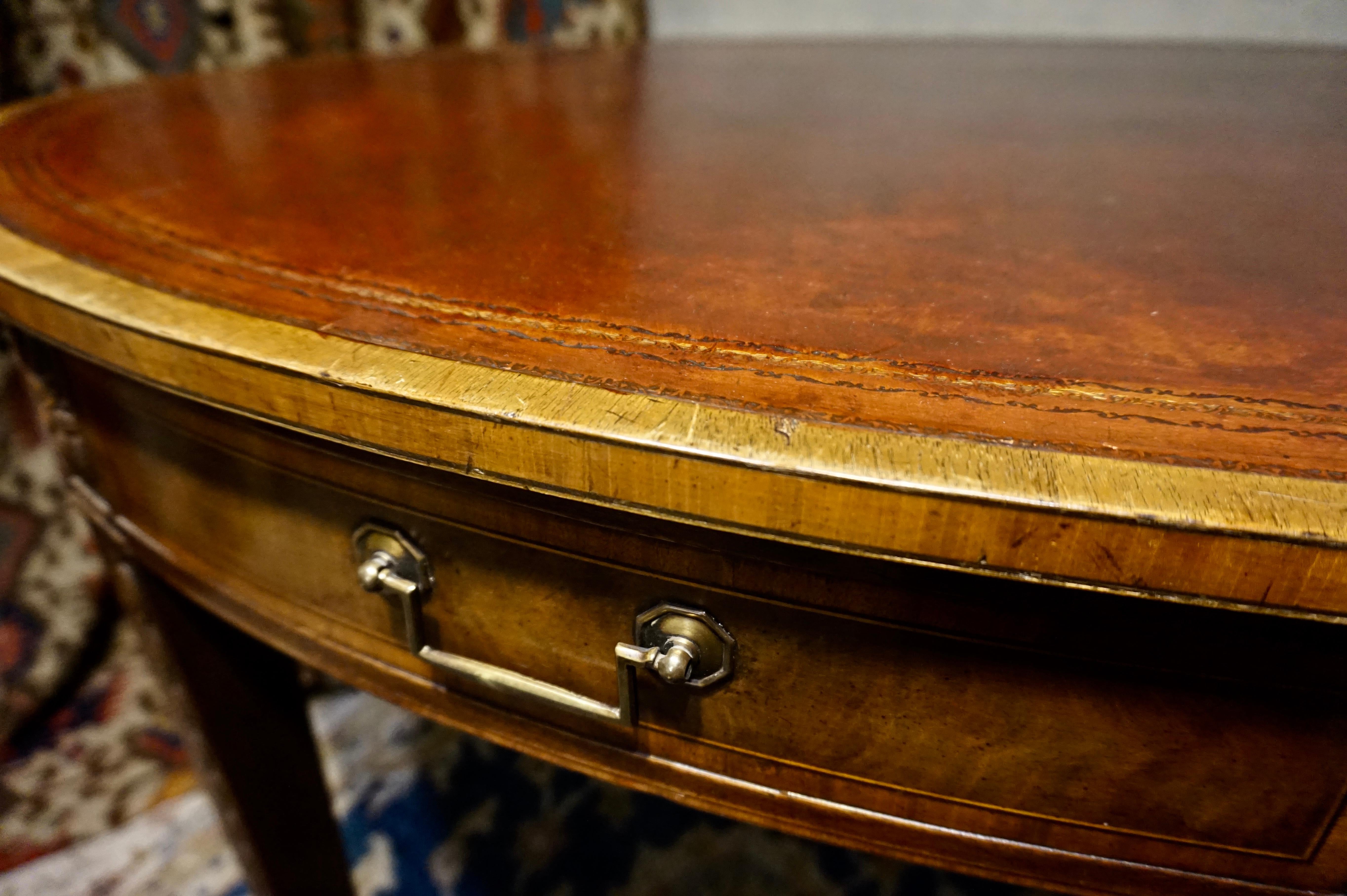 English Regency Revival Mahogany Oval Table with Gilt Leather Top 7