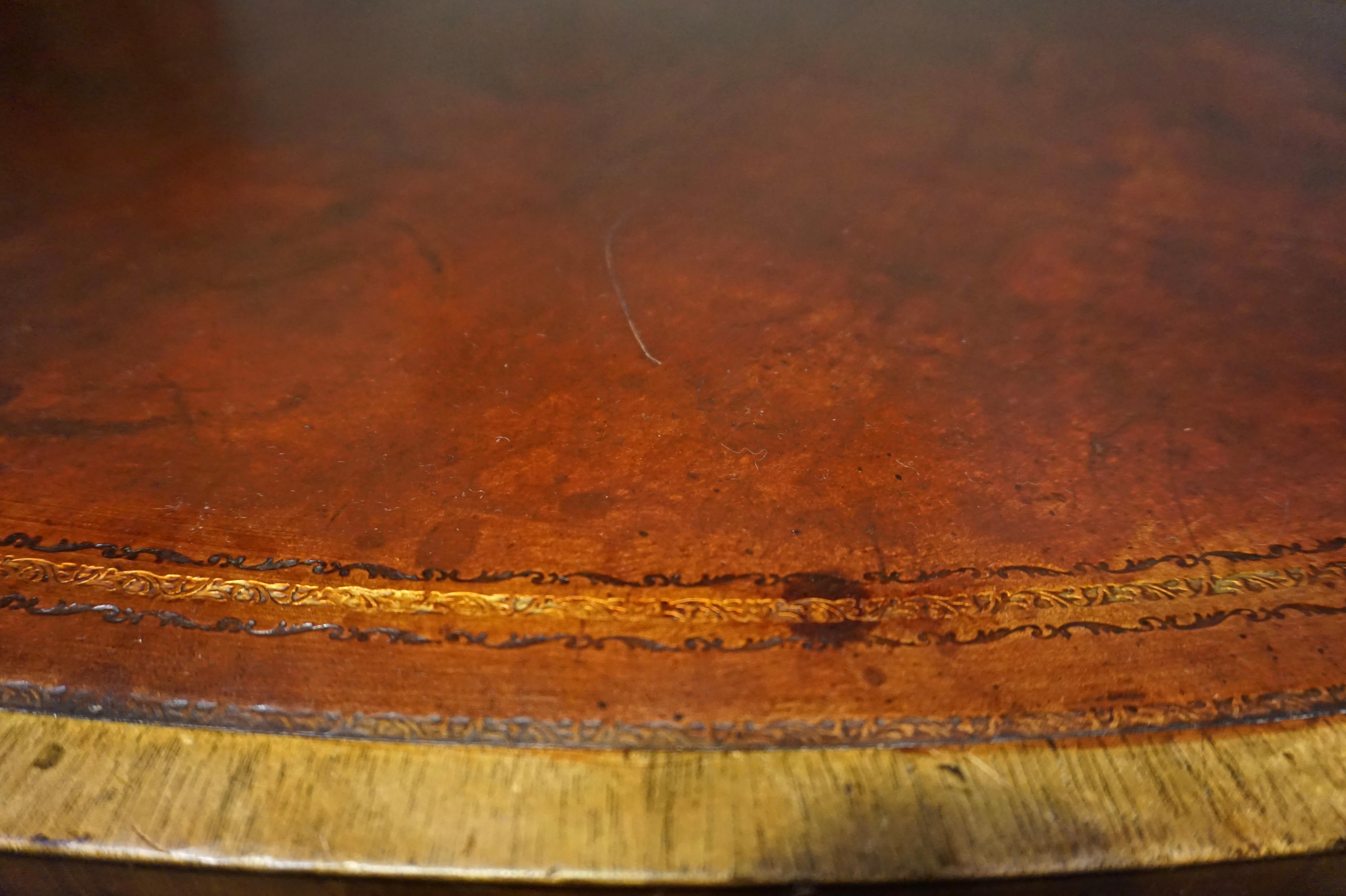 English Regency Revival Mahogany Oval Table with Gilt Leather Top 12