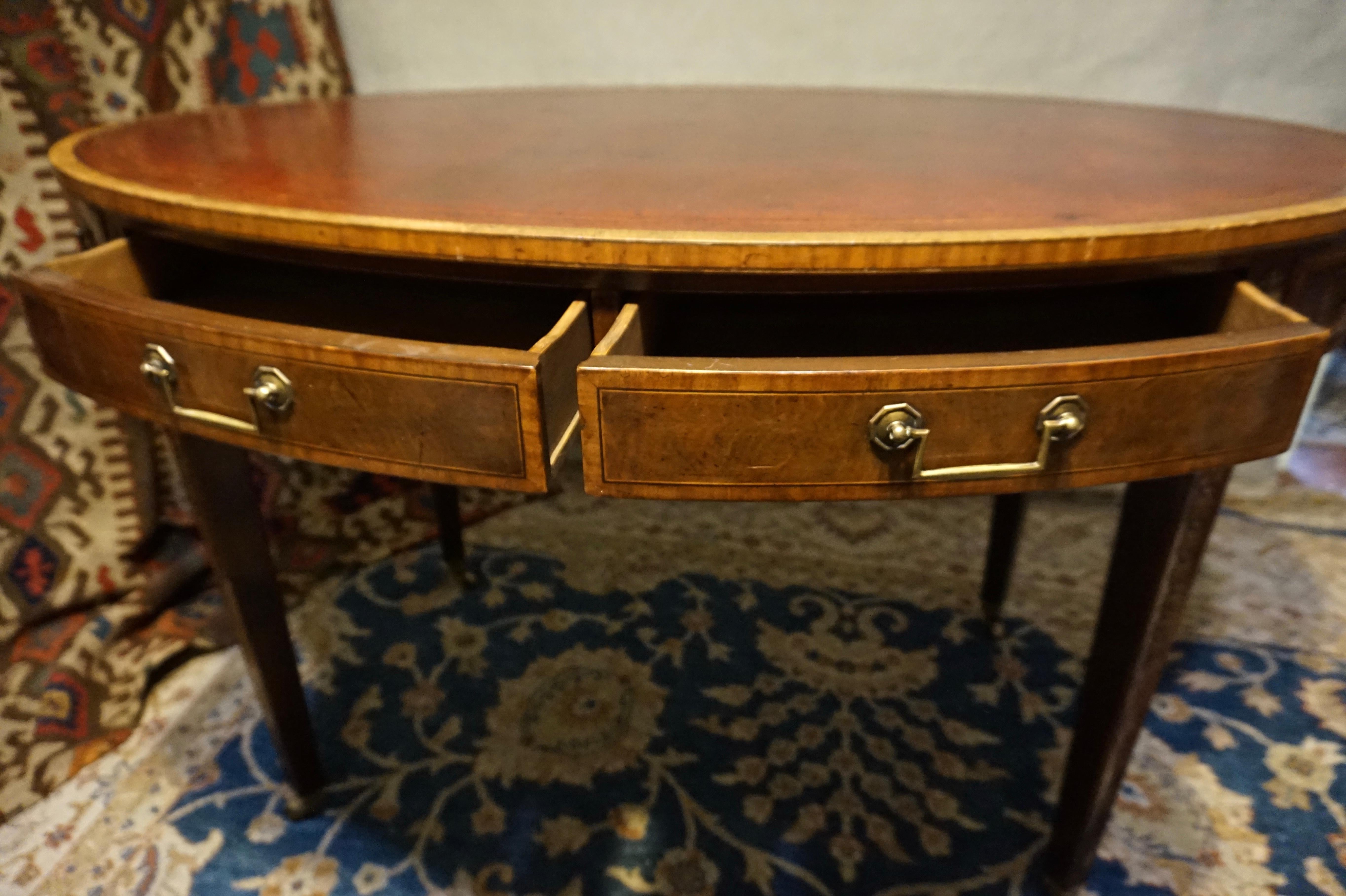 English Regency Revival Mahogany Oval Table with Gilt Leather Top 3