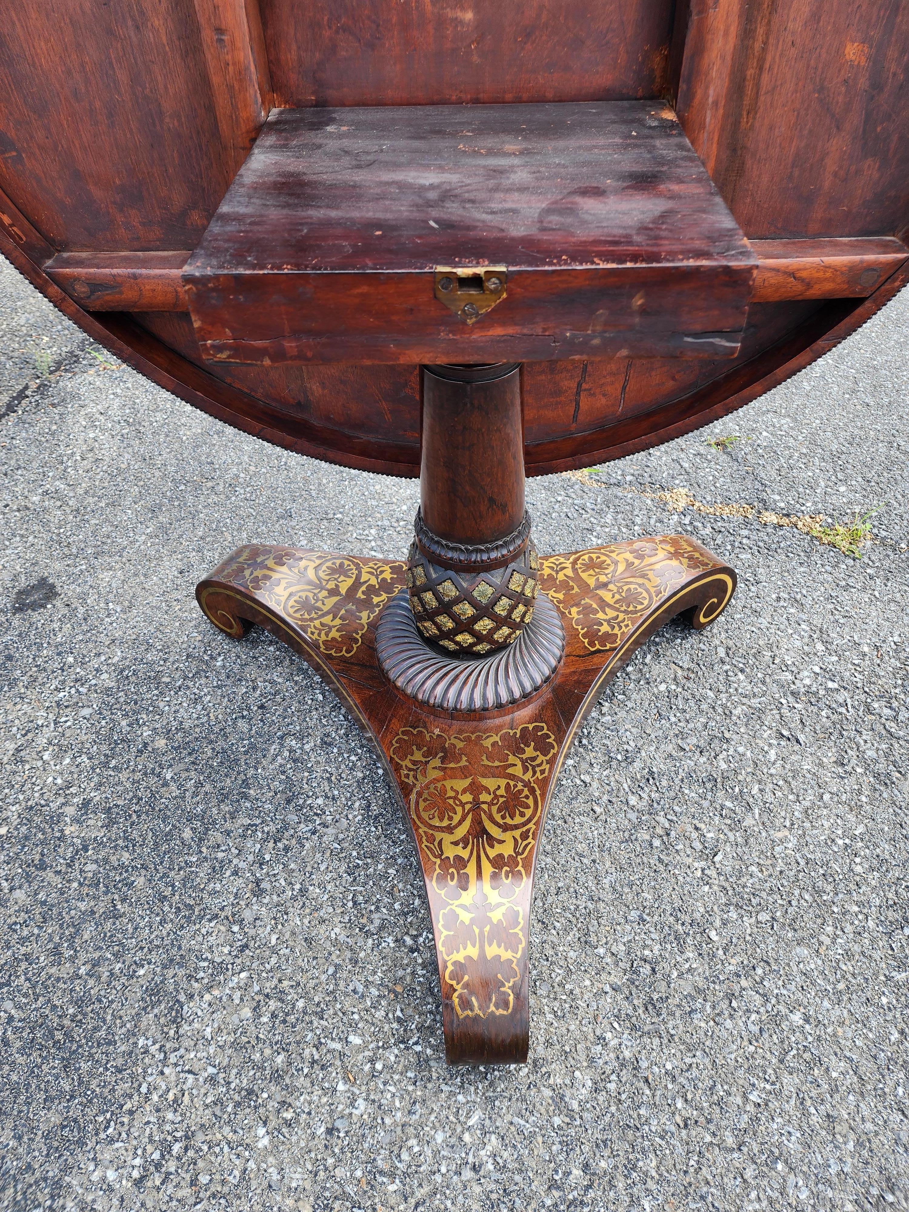 English Regency Rosewood and Brass Tilt-Top Table im Angebot 7