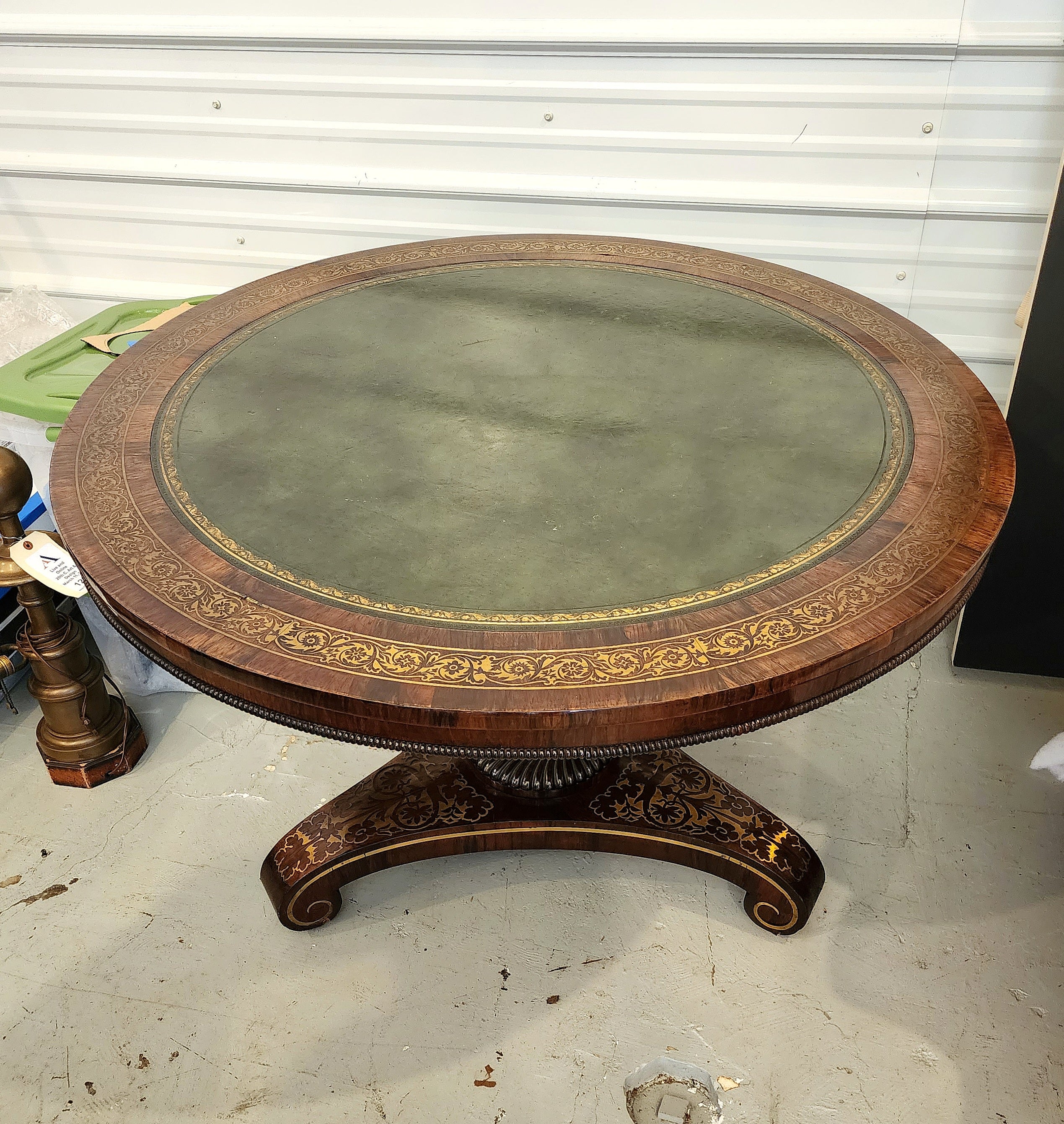 English Regency Rosewood and Brass Tilt-Top Table (Englisch) im Angebot