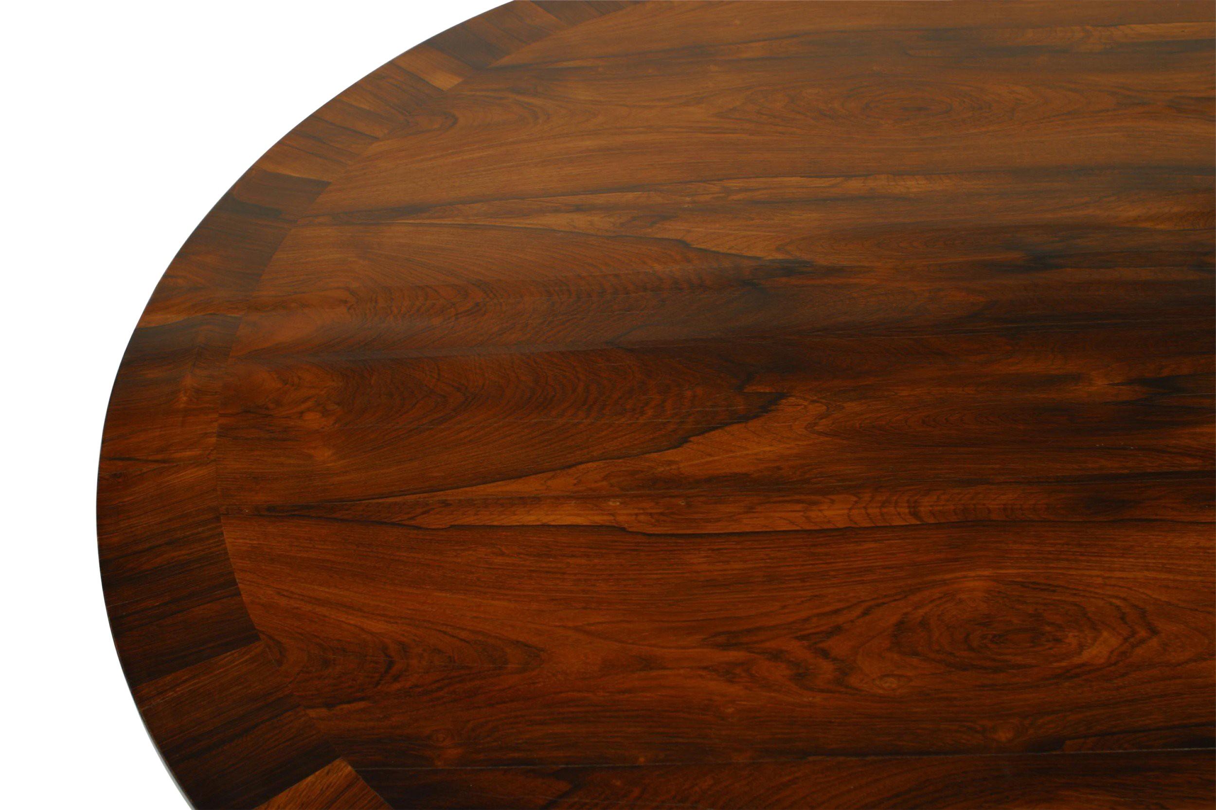 Regency Table centrale de style Régence anglaise en bois de rose avec pieds en pattes dorées en vente