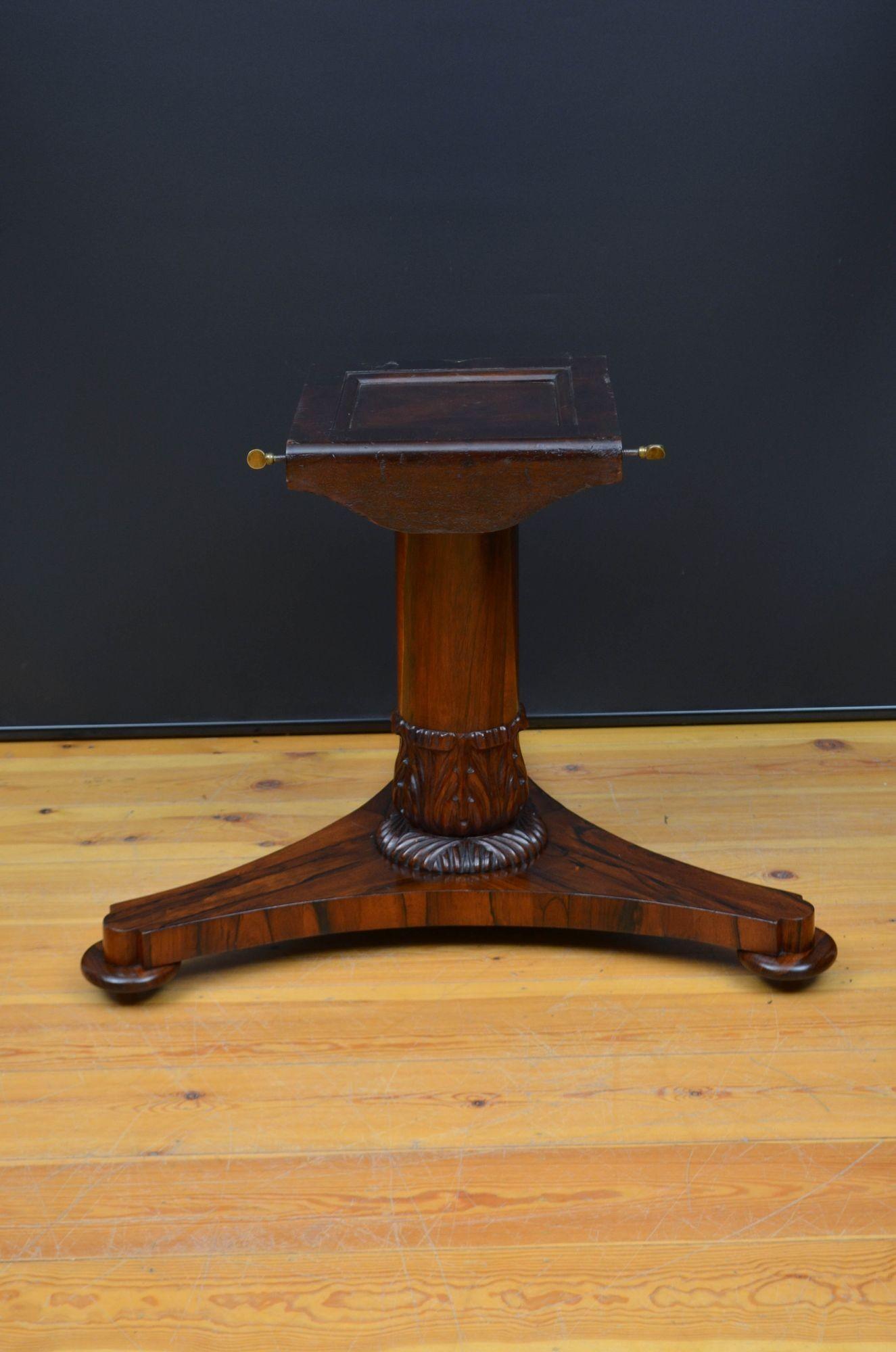 Table centrale anglaise Regency en bois de rose en vente 5