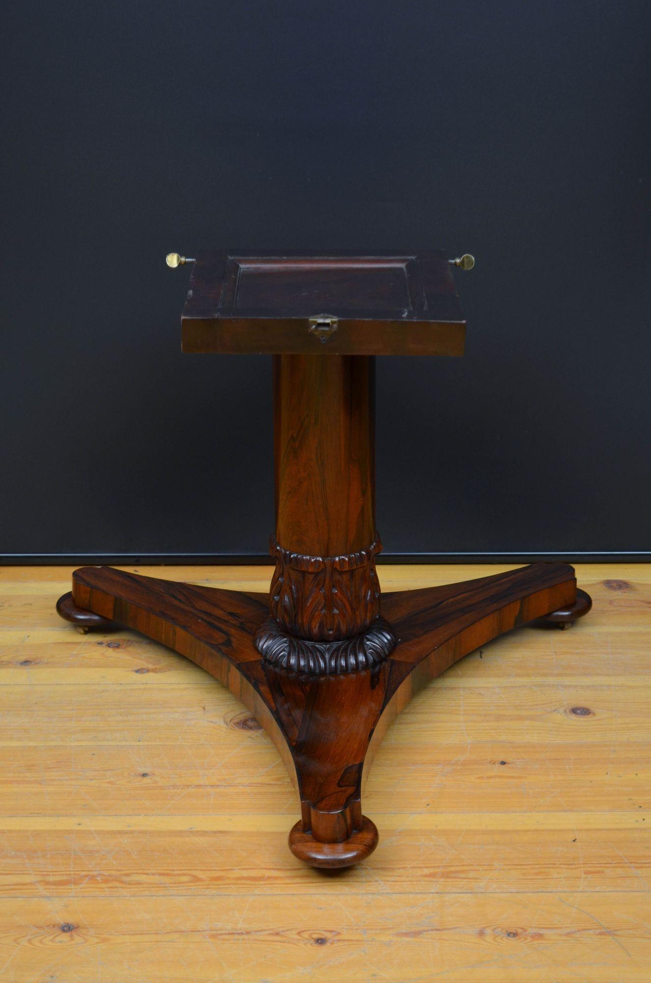 Table centrale anglaise Regency en bois de rose en vente 6