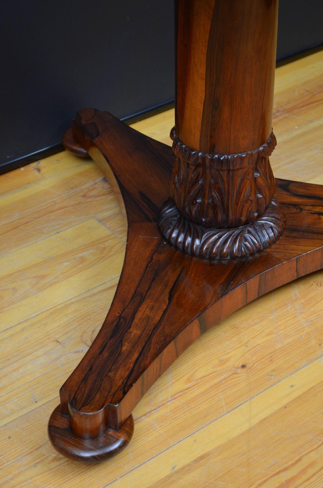 Table centrale anglaise Regency en bois de rose en vente 10