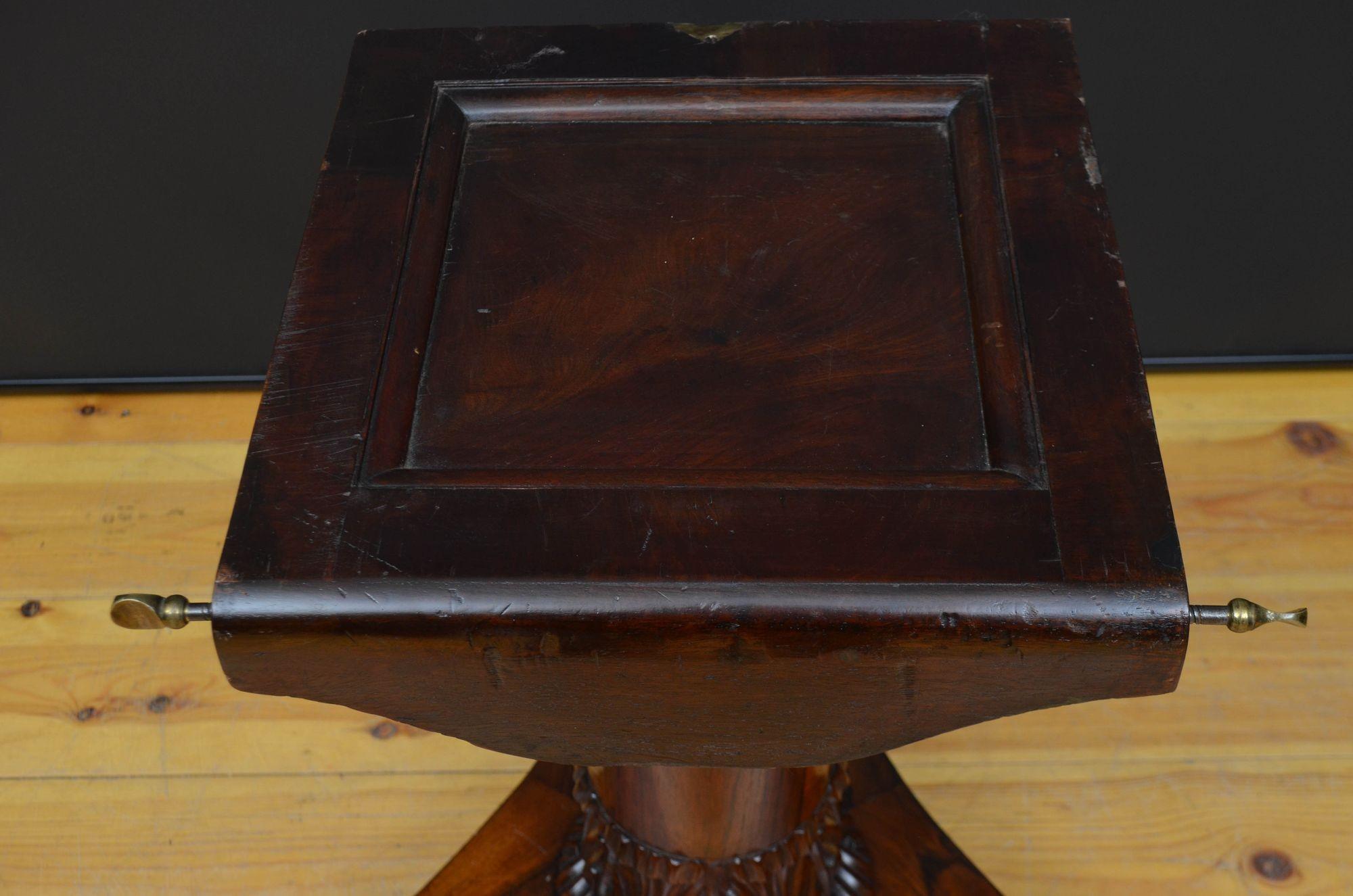 Table centrale anglaise Regency en bois de rose en vente 3