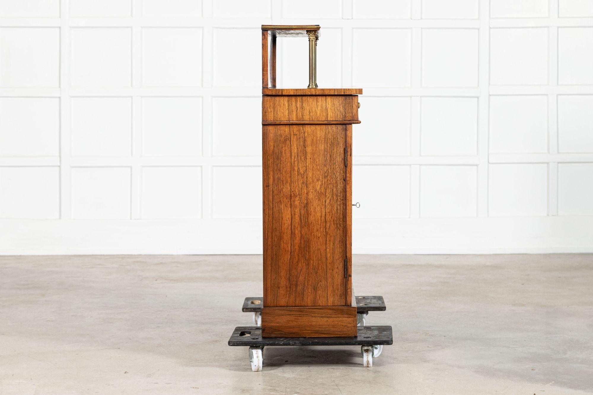 Chiffoniere inglese Regency in palissandro in vendita 4