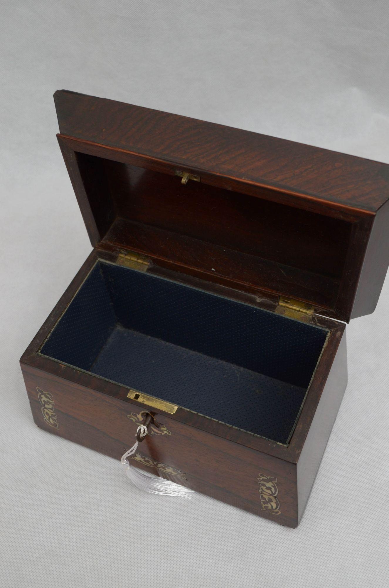 English Regency Rosewood Sarcophagus Jewellery Box For Sale 1