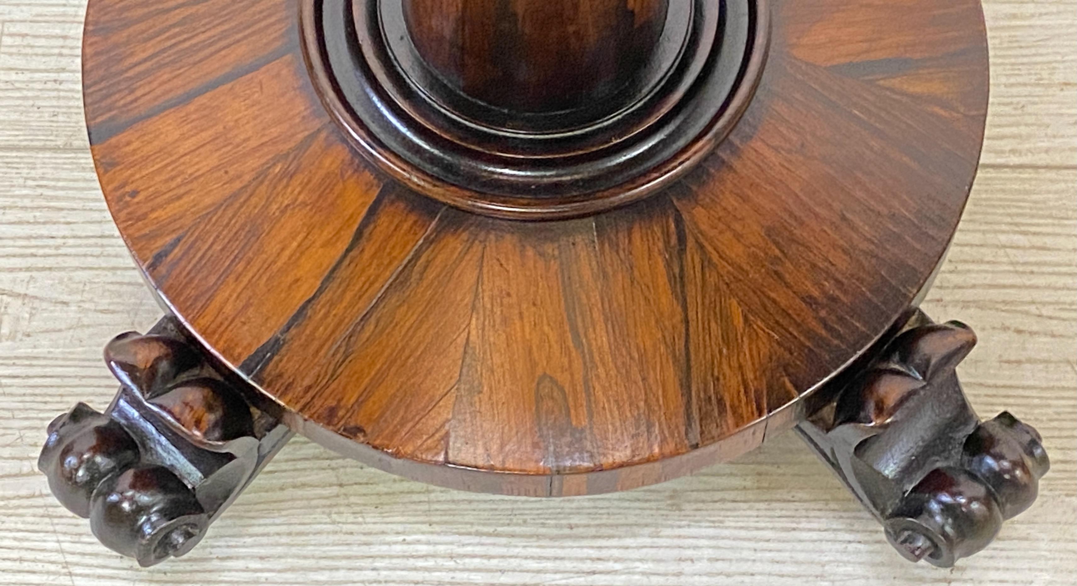 English Regency Rosewood Sewing / Knitting Side Table circa 1830 In Good Condition For Sale In San Francisco, CA