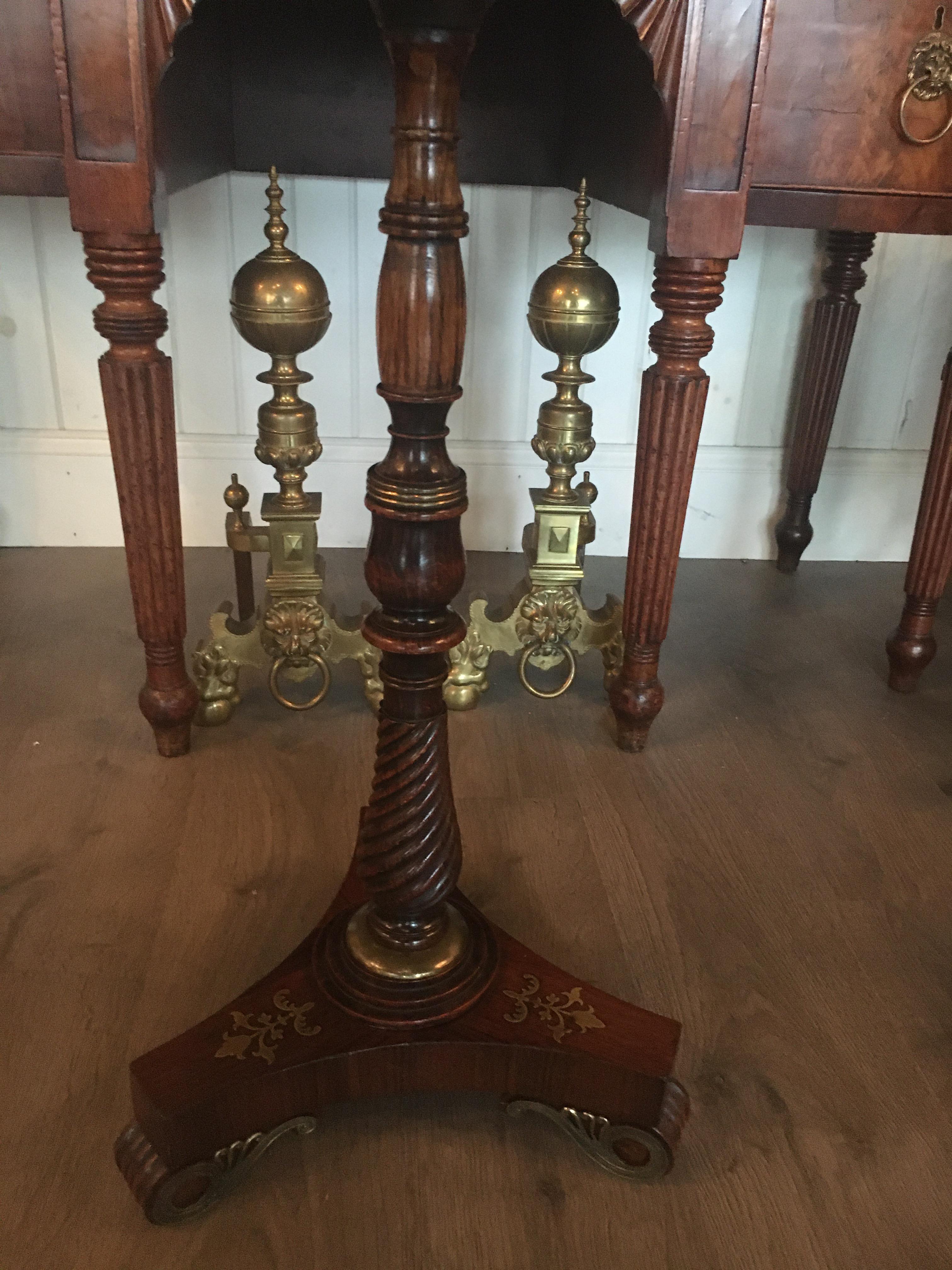English Regency Rosewood Side Table with Brass Inlay and Mount's, Great Color In Good Condition For Sale In Buchanan, MI