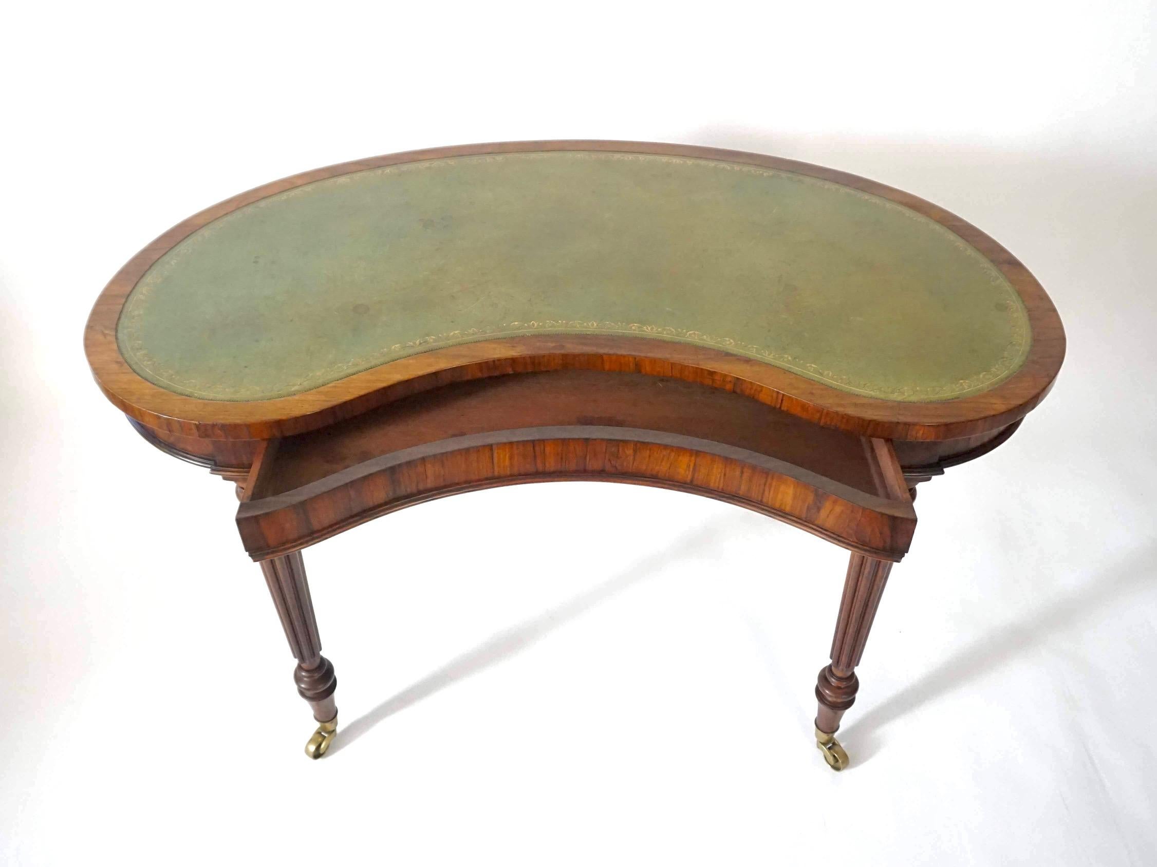 Hand-Crafted English Regency Rosewood Writing Table of Kidney Form by Gillows, circa 1815